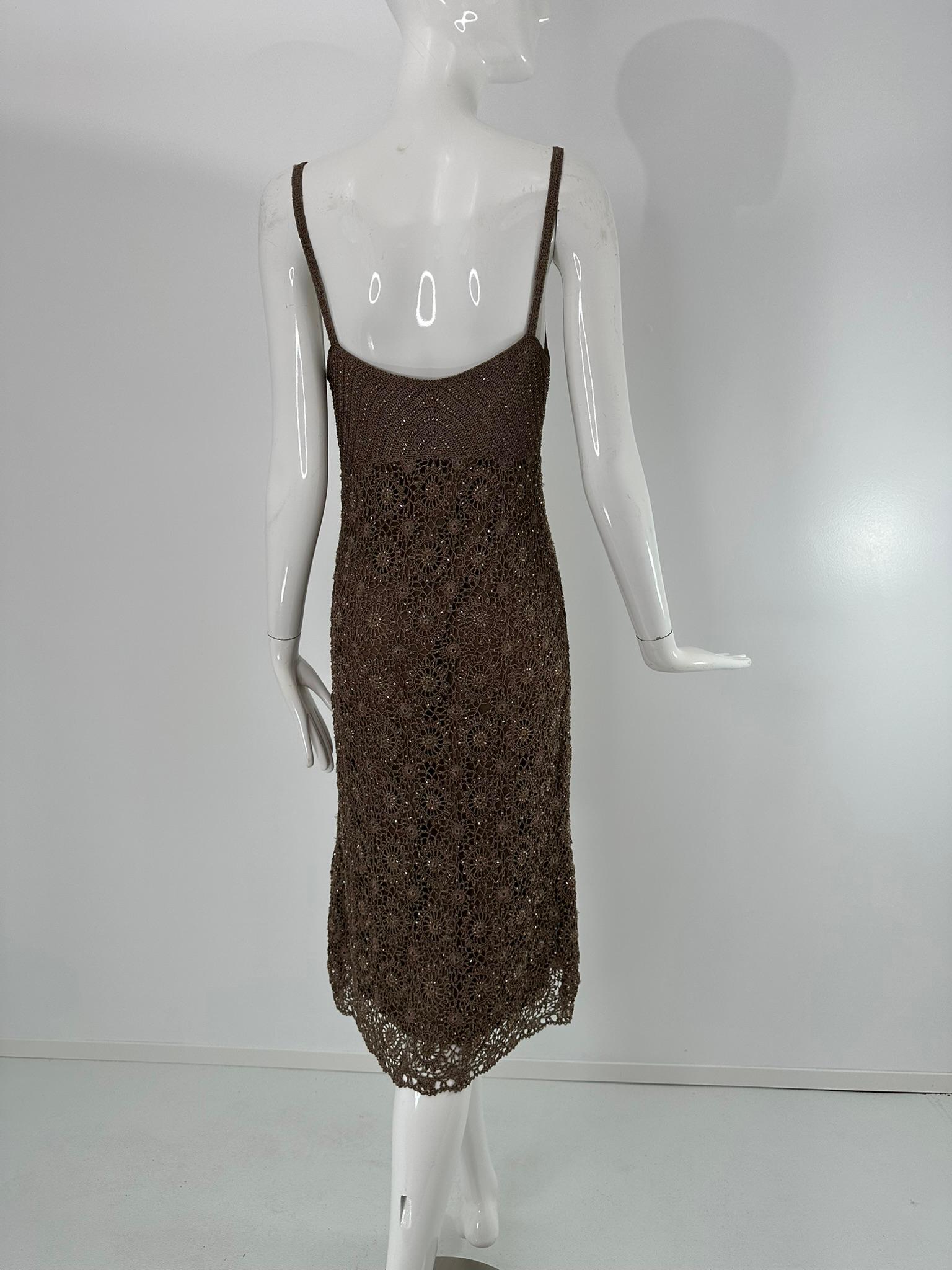 Carmen Marc Valvo Brown Open Work Rayon Crochet Glass Beaded Slip Dress Med. en vente 4