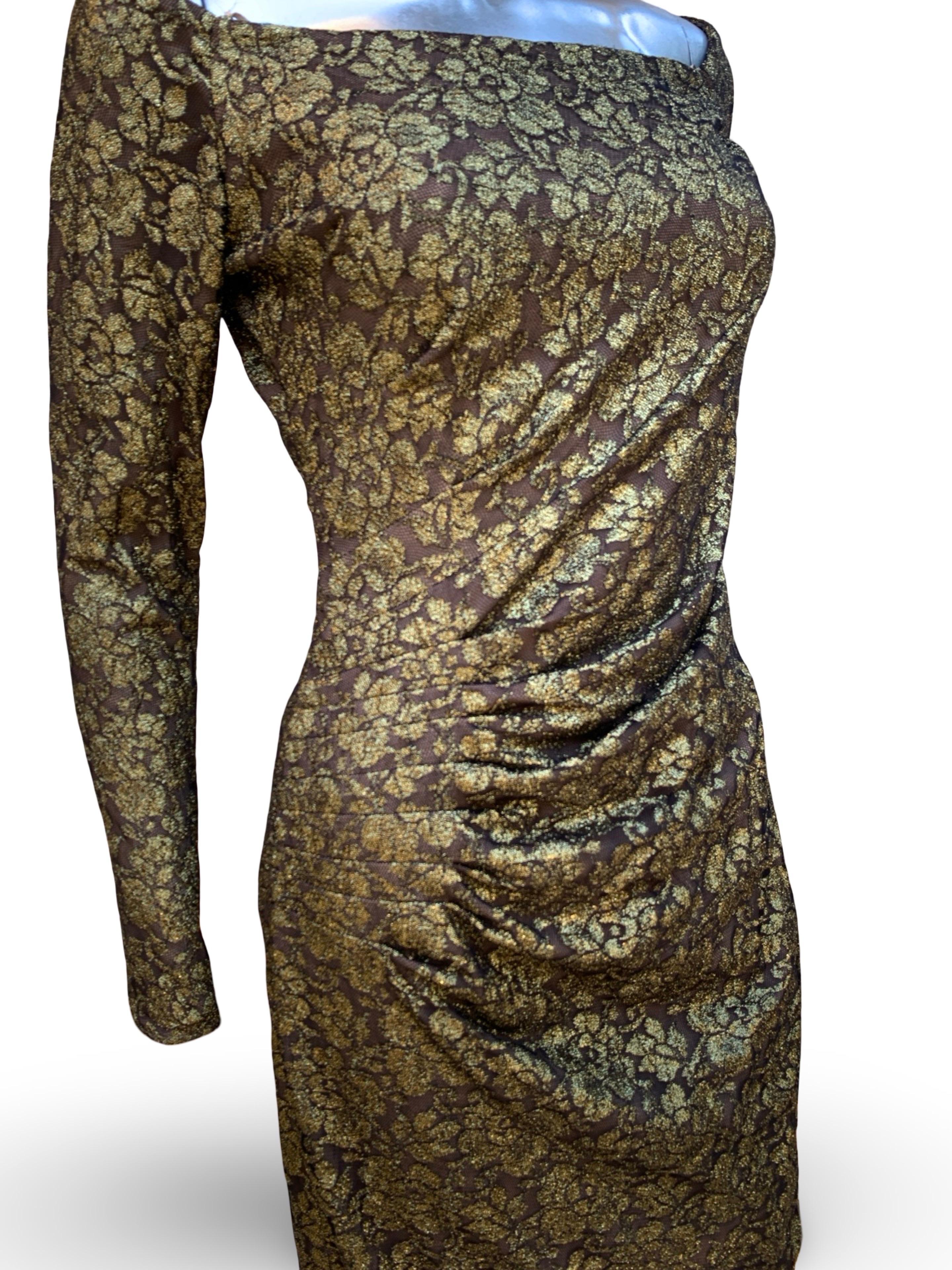 Carmen Marc Valvo Collectional Gold Metallic Lace over Nude Cocktail Dress Size 10 Excellent état - En vente à Palm Desert, CA