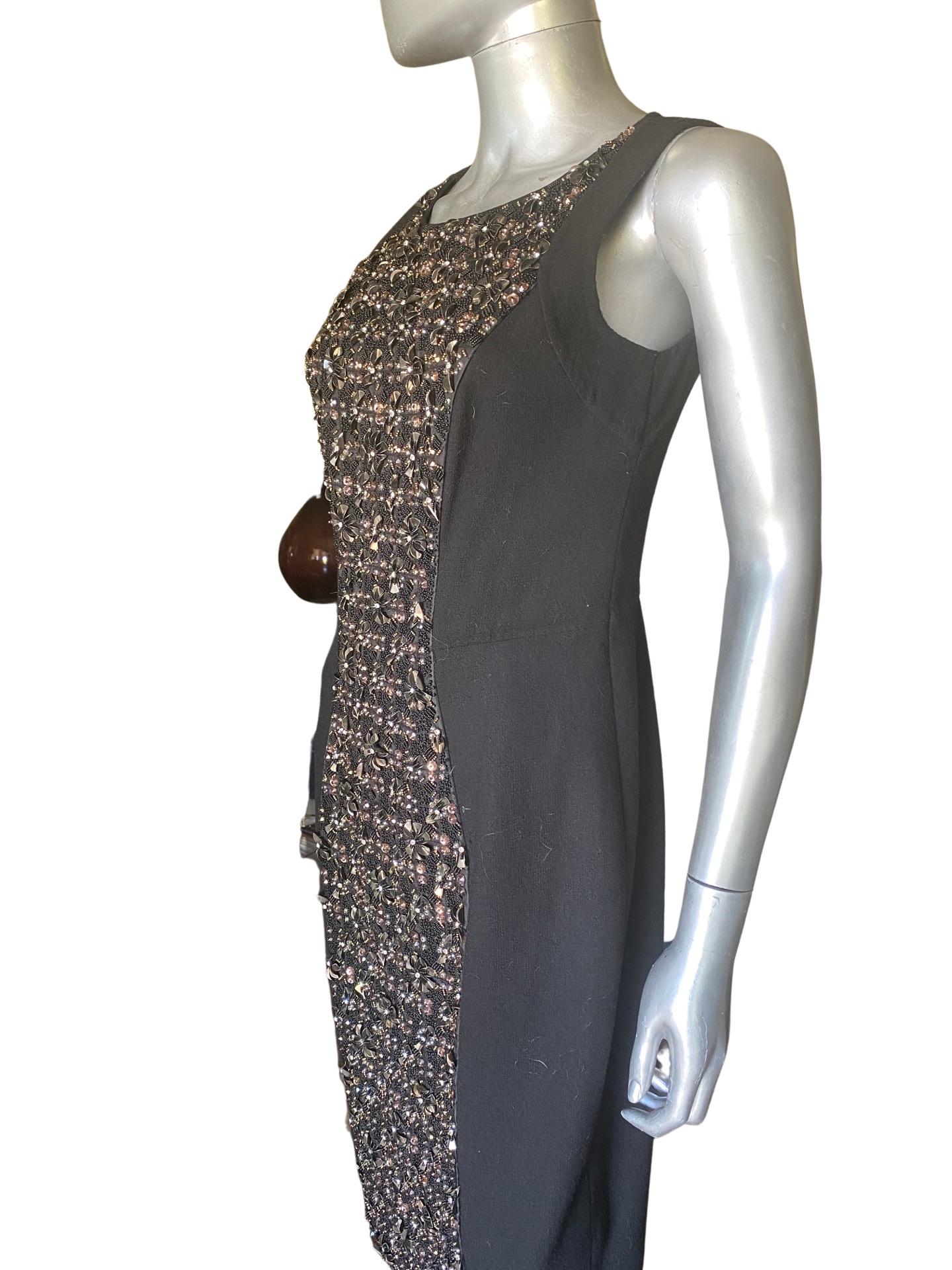 Carmen Marc Valvo Couture Black Sleeveless Chemise Beaded Work of Art Size 4 For Sale 9