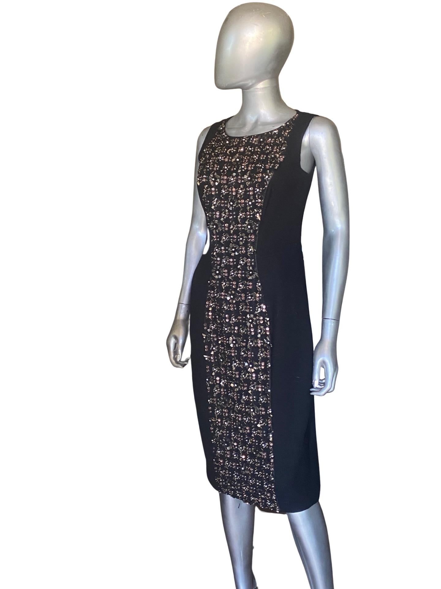 Carmen Marc Valvo Couture Black Sleeveless Chemise Beaded Work of Art Size 4 For Sale 10