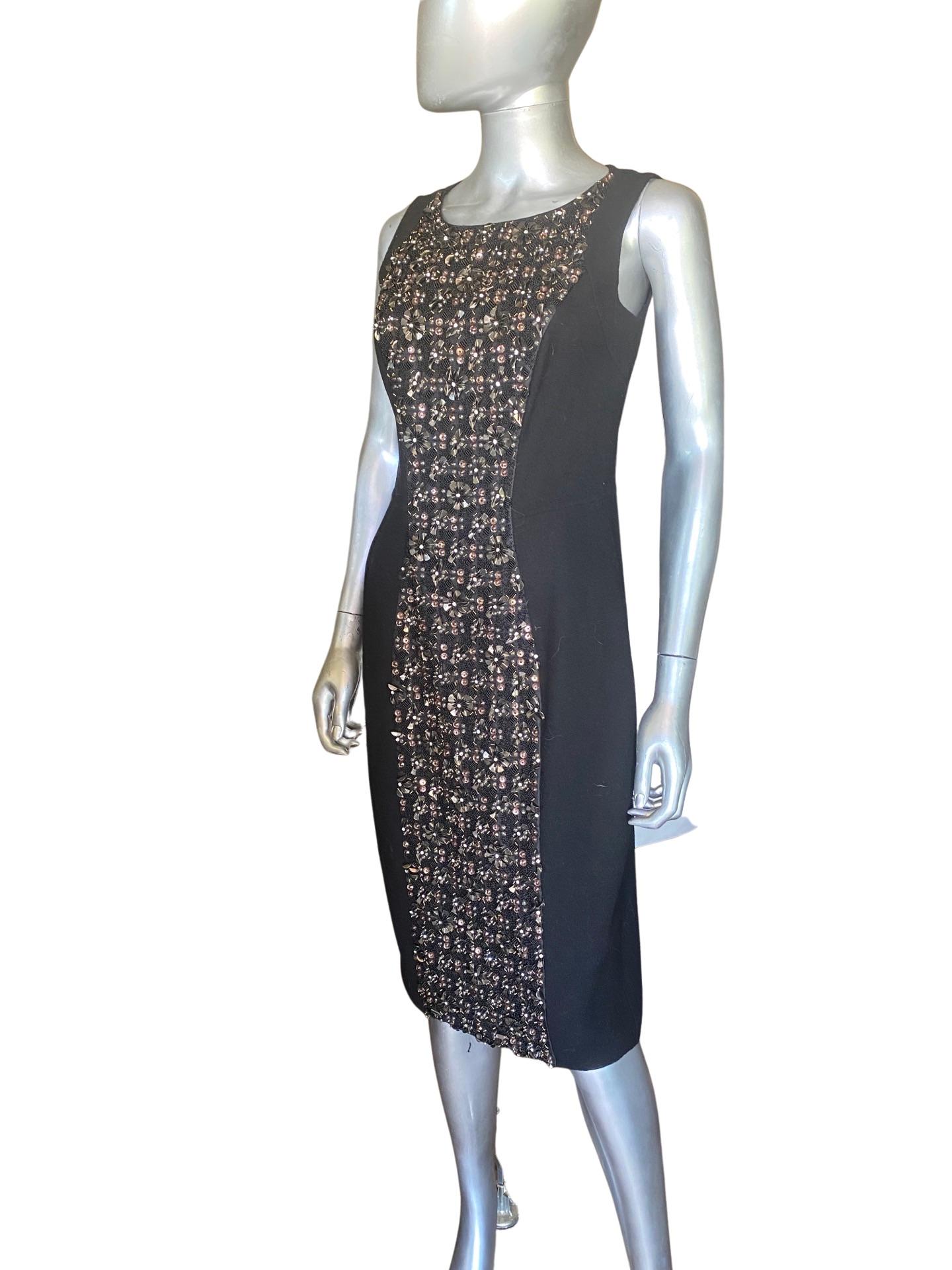 Carmen Marc Valvo Couture Black Sleeveless Chemise Beaded Work of Art Size 4 For Sale 12