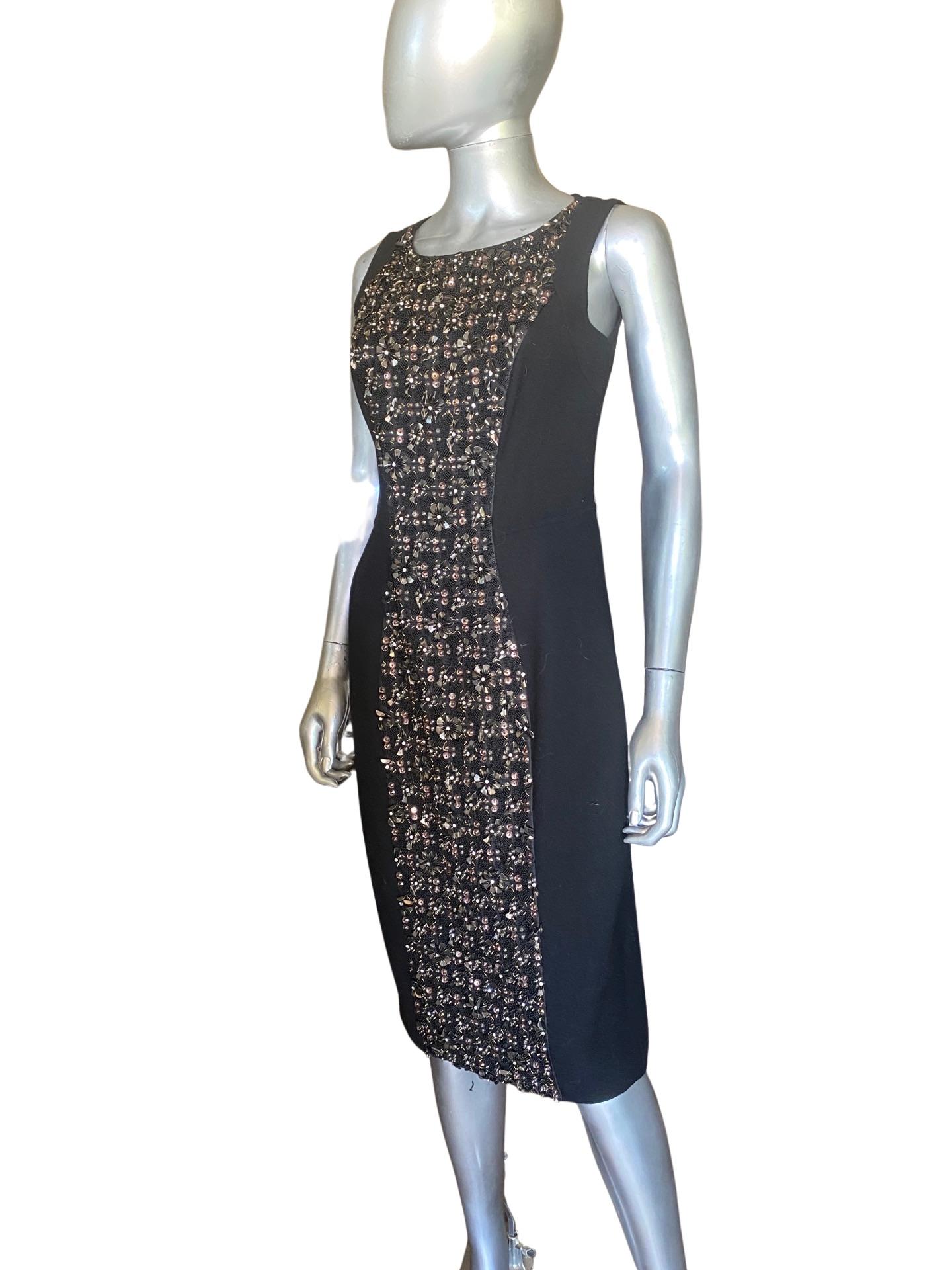 Carmen Marc Valvo Couture Black Sleeveless Chemise Beaded Work of Art Size 4 For Sale 13