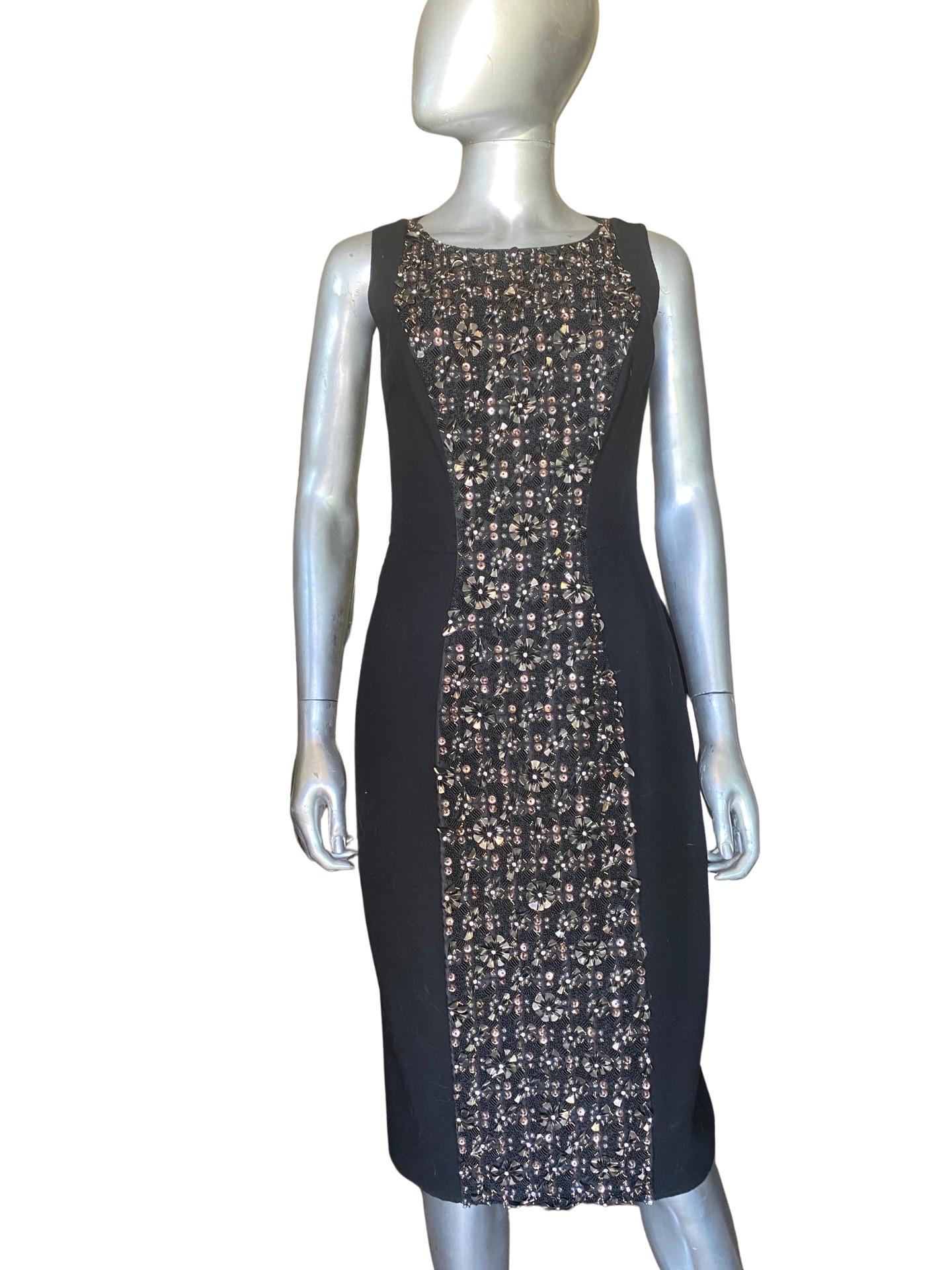 Women's Carmen Marc Valvo Couture Black Sleeveless Chemise Beaded Work of Art Size 4 For Sale