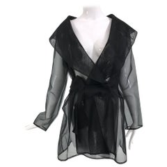Carmen Marc Valvo Schwarze Wickeljacke aus durchsichtiger Wolle und Organza mit Wickelkragen 1990er