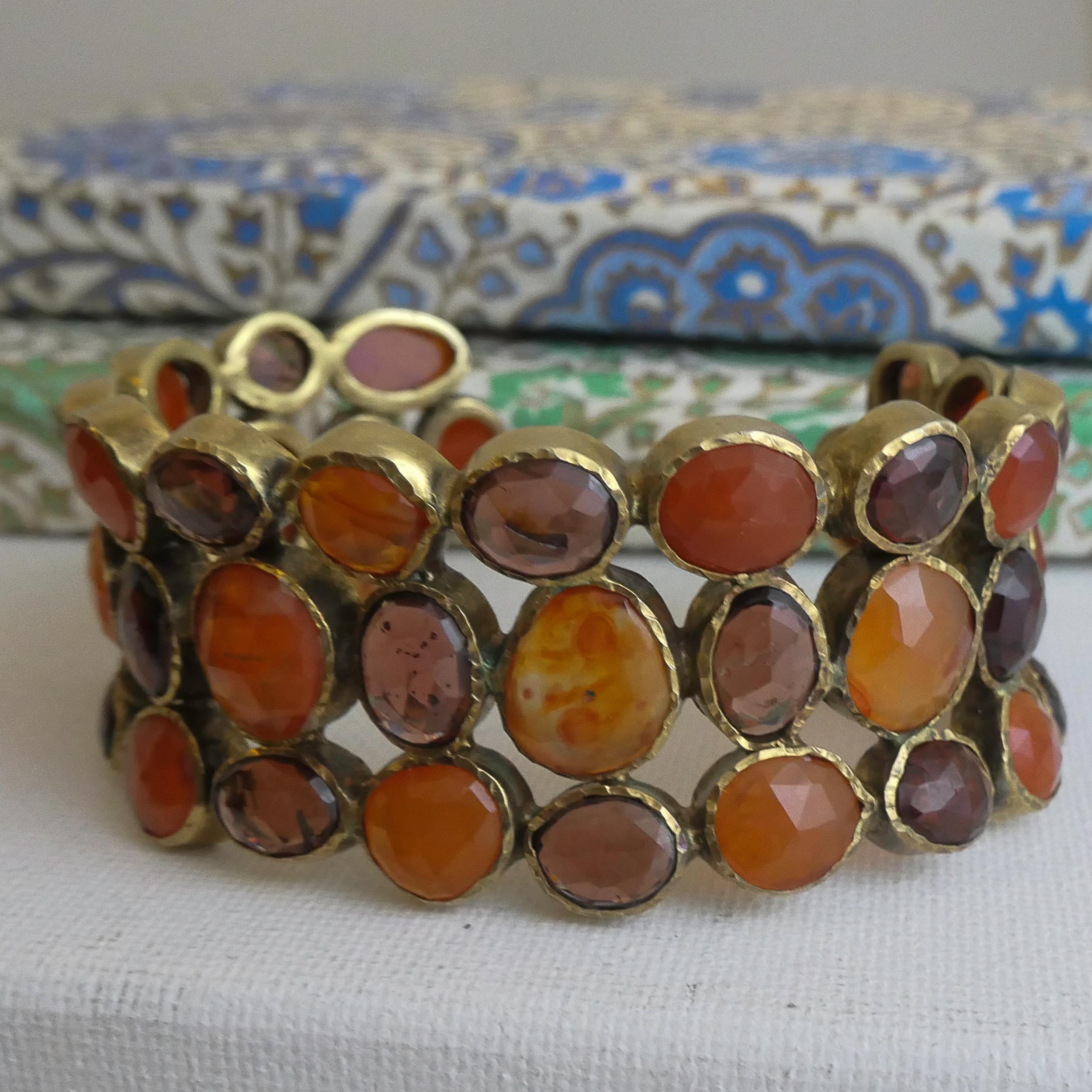 Taglio misto Bracciale in corniola e granato placcato in oro e argento 925 in vendita