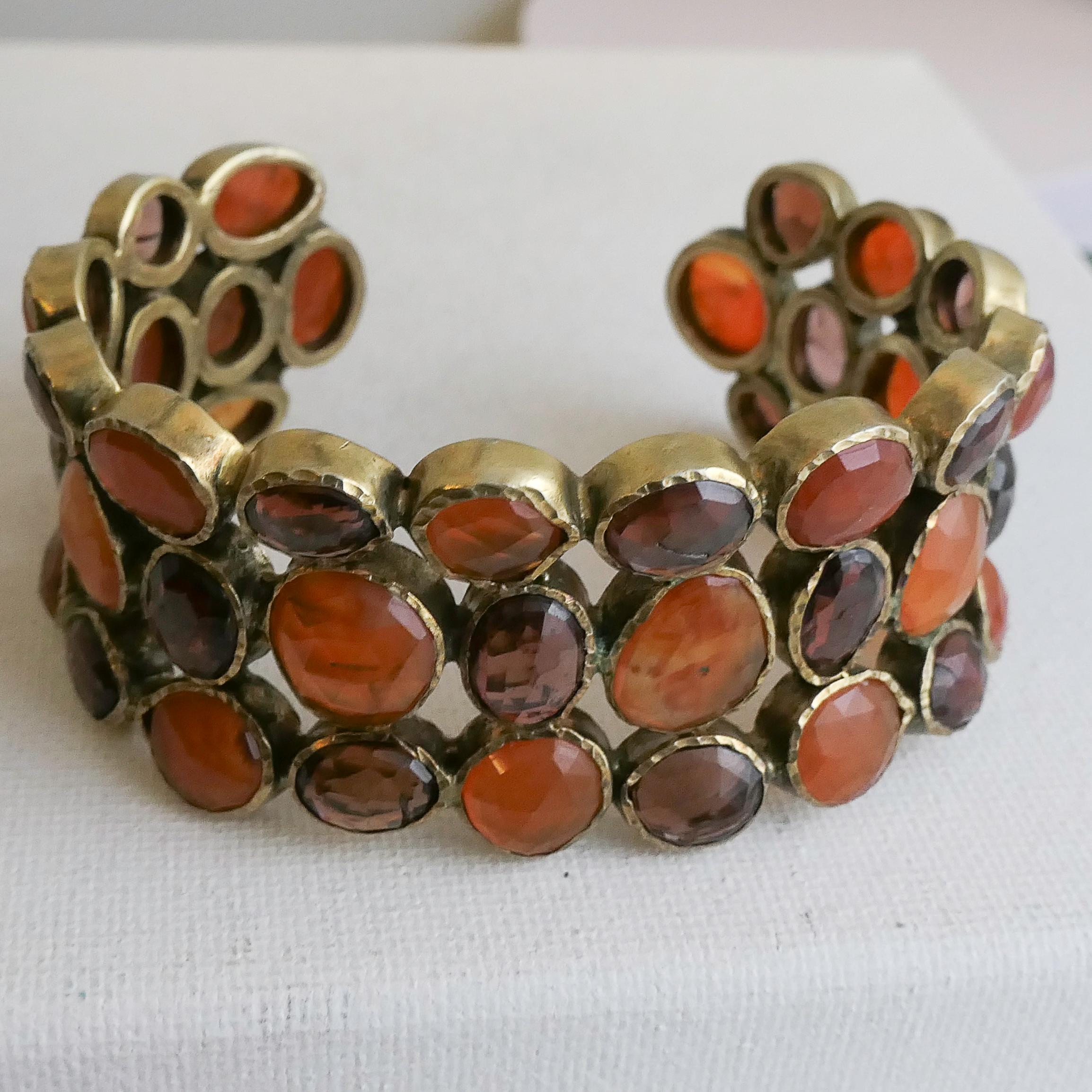 Bracciale in corniola e granato placcato in oro e argento 925 In condizioni Nuovo in vendita a Oslo, 03