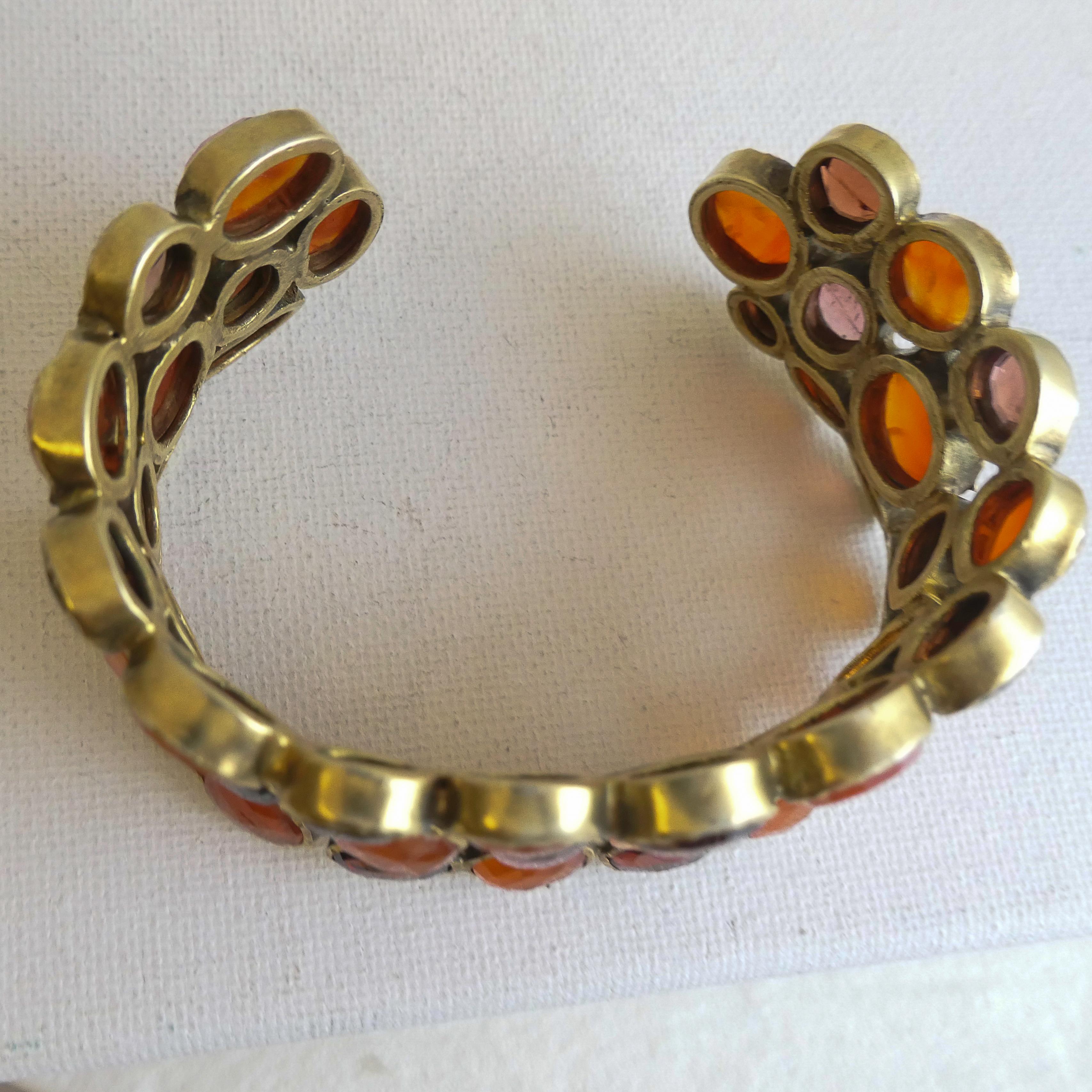 Donna Bracciale in corniola e granato placcato in oro e argento 925 in vendita