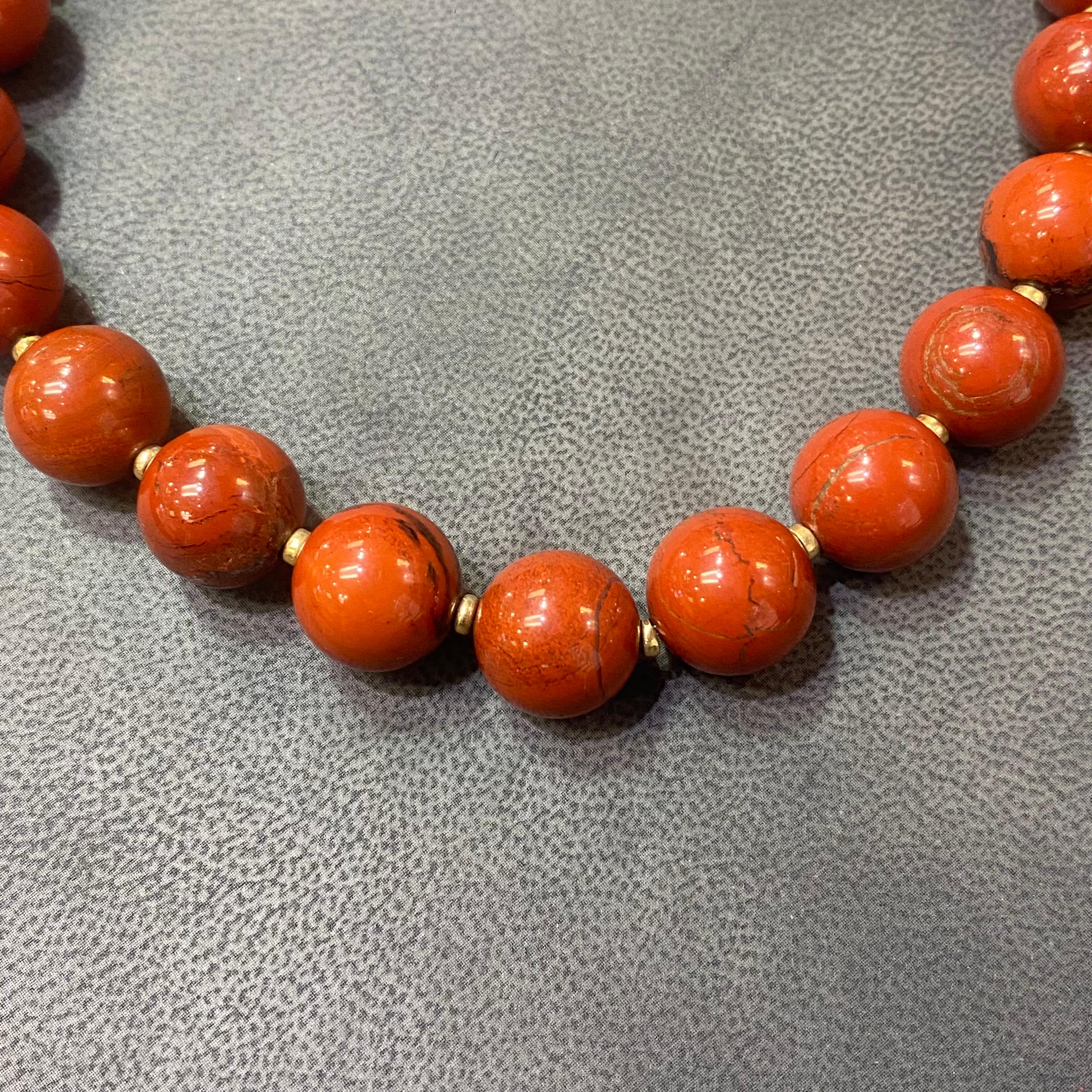Collana di perle di corniola in vendita 1