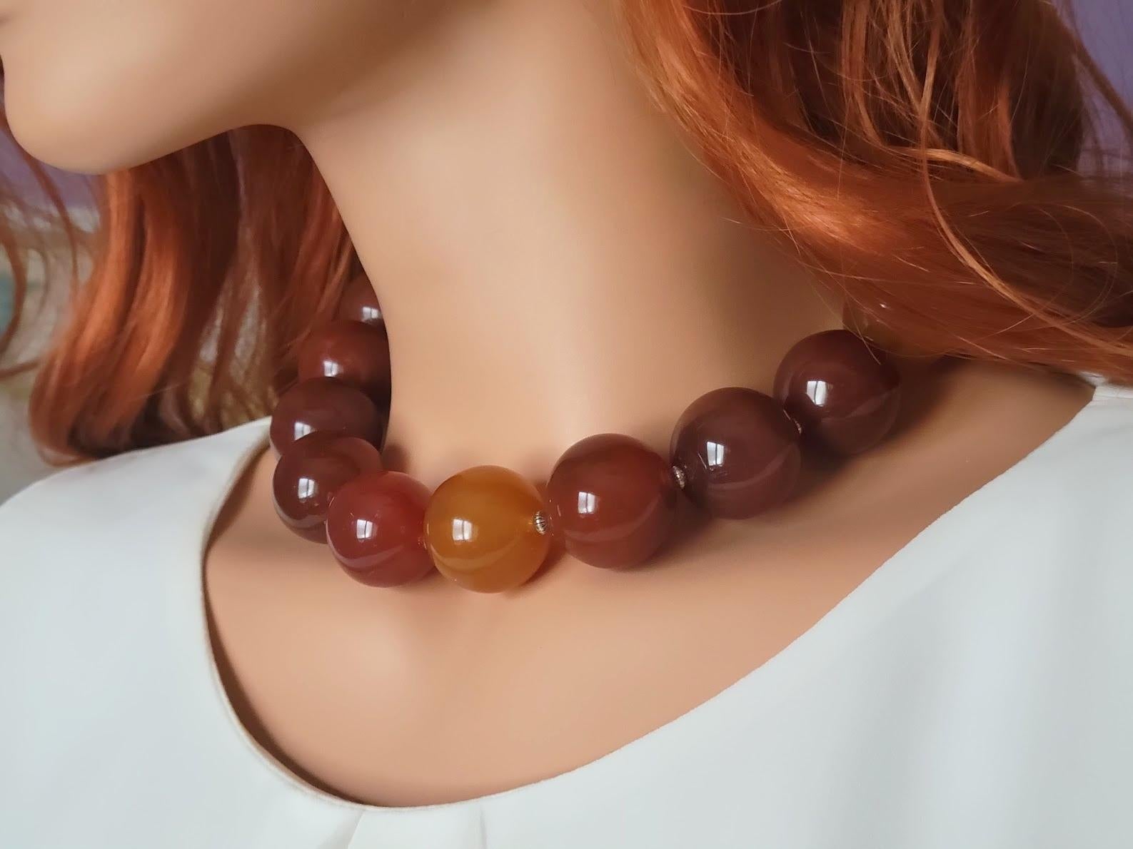 Carnelian Necklace, Huge Carnelian Round Beads 25mm For Sale 2