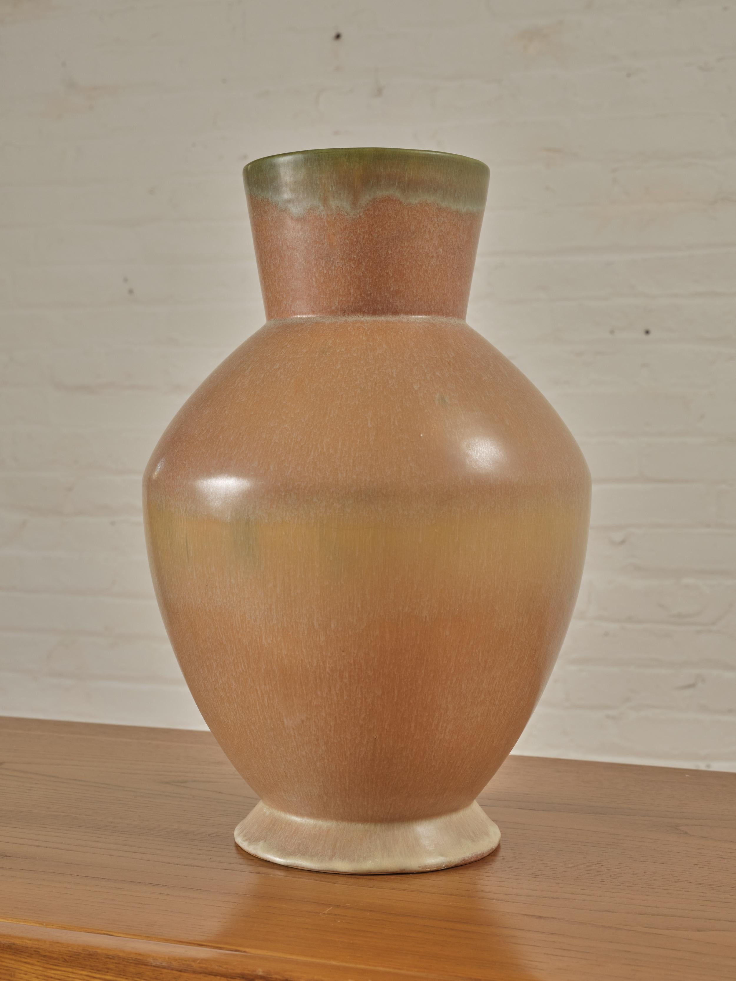 Carnelian II Ceramic Vase by Roseville Pottery In Good Condition For Sale In Long Island City, NY