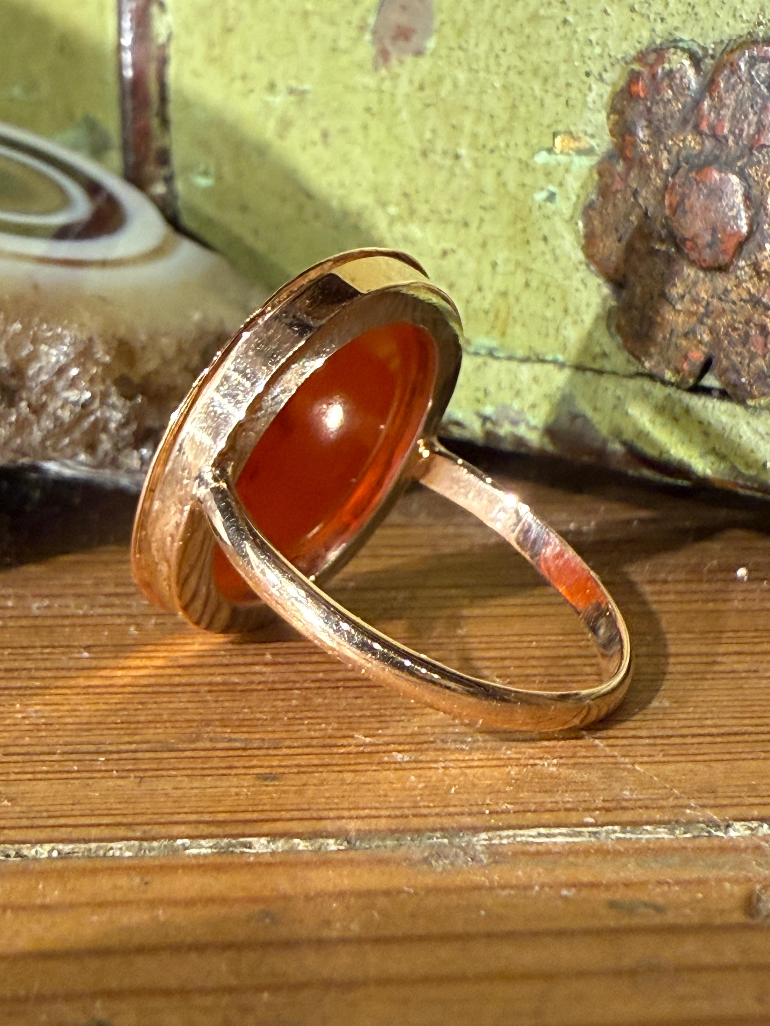 Femenino o masculino Anillo calcográfico de cornalina que representa al rey Enrique IV de Francia. Francés, siglo XIX. en venta