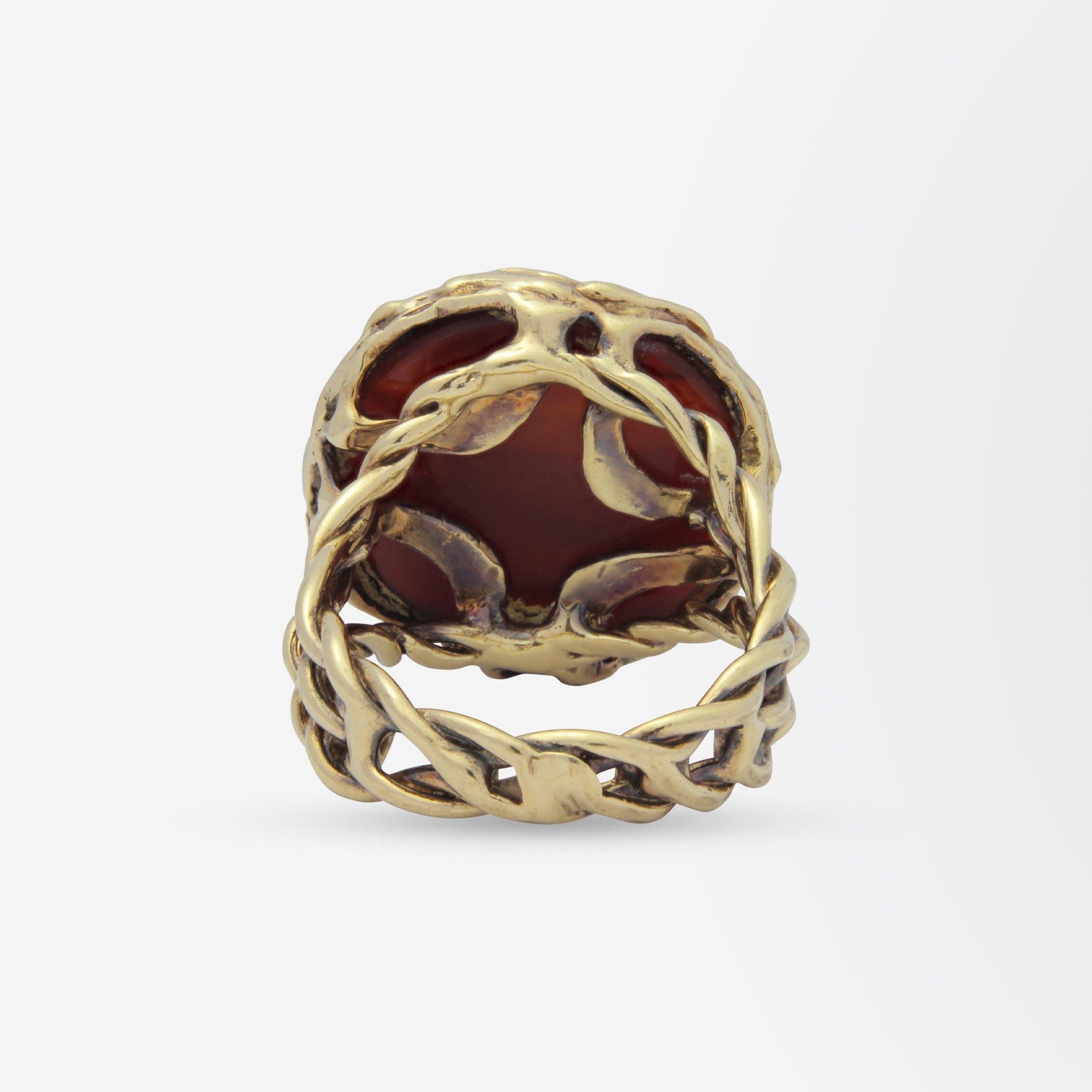 Karneol-Intaglio-Ring aus 9 Karat Gelbgold (Moderne) im Angebot
