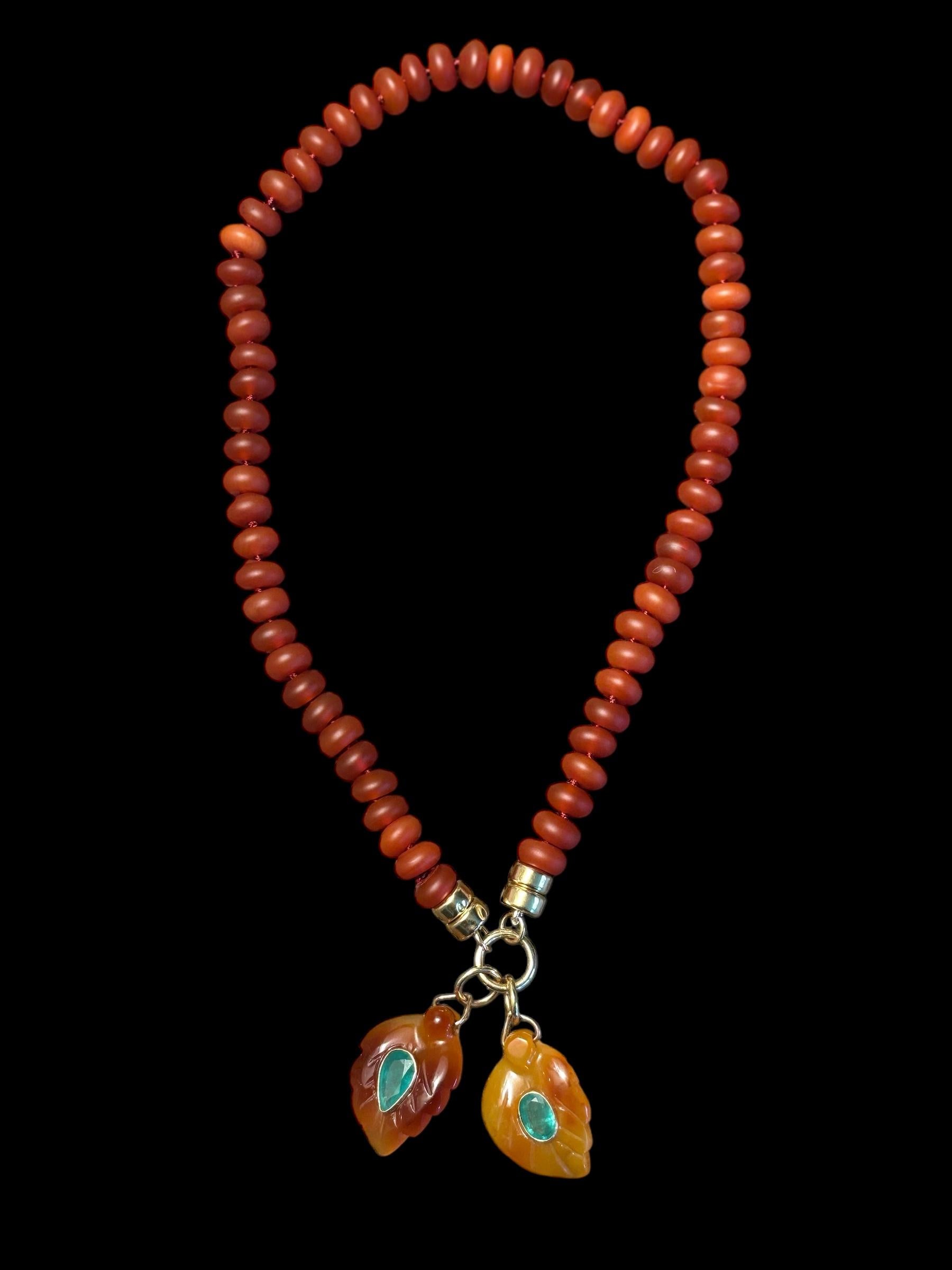 COLLANA CARNELIANA, corniola e oro 14k con charm Enhancer in vendita 3
