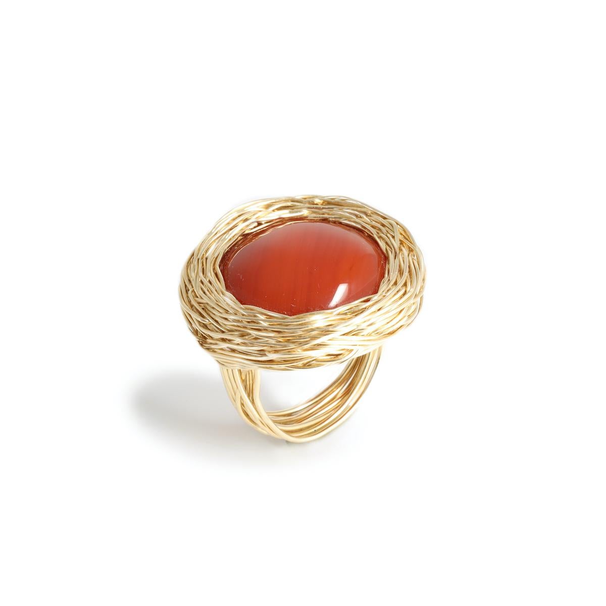 Anello Statement Cocktail rotondo in corniola, pezzo unico, dell'artista in vendita 4