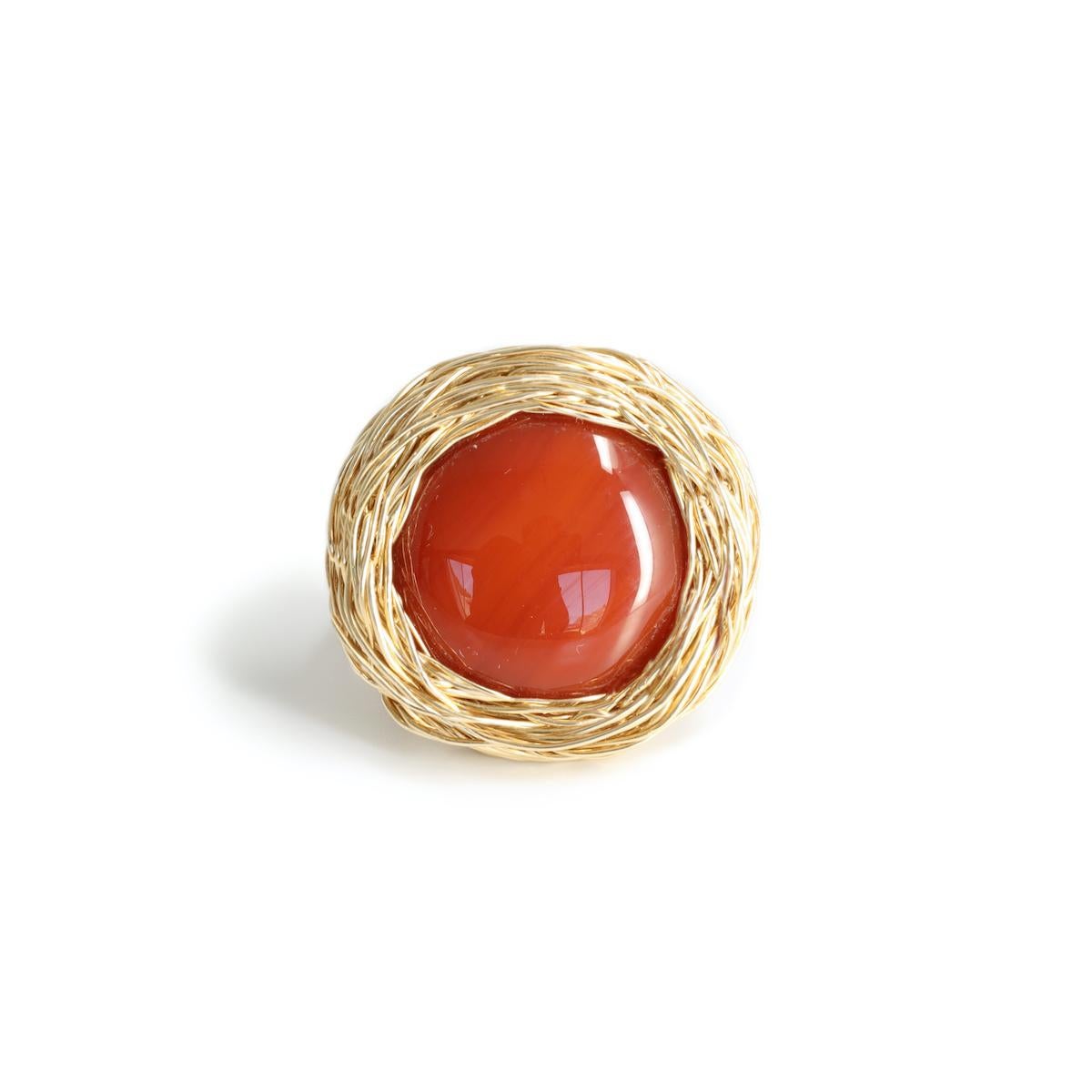 Anello Statement Cocktail rotondo in corniola, pezzo unico, dell'artista in vendita 9