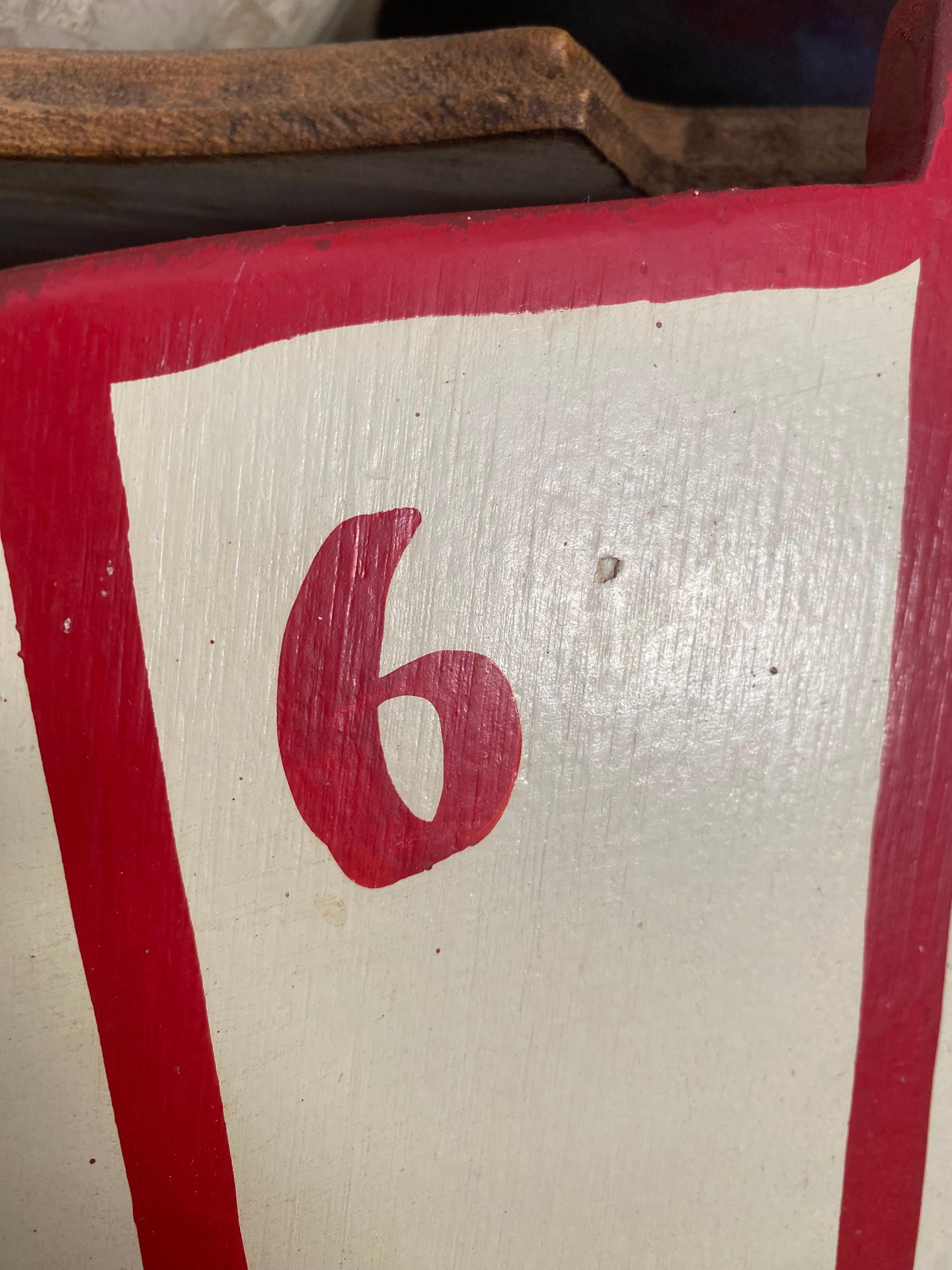 Karnevals-Spielkarten aus bemaltem Holz im Angebot 3