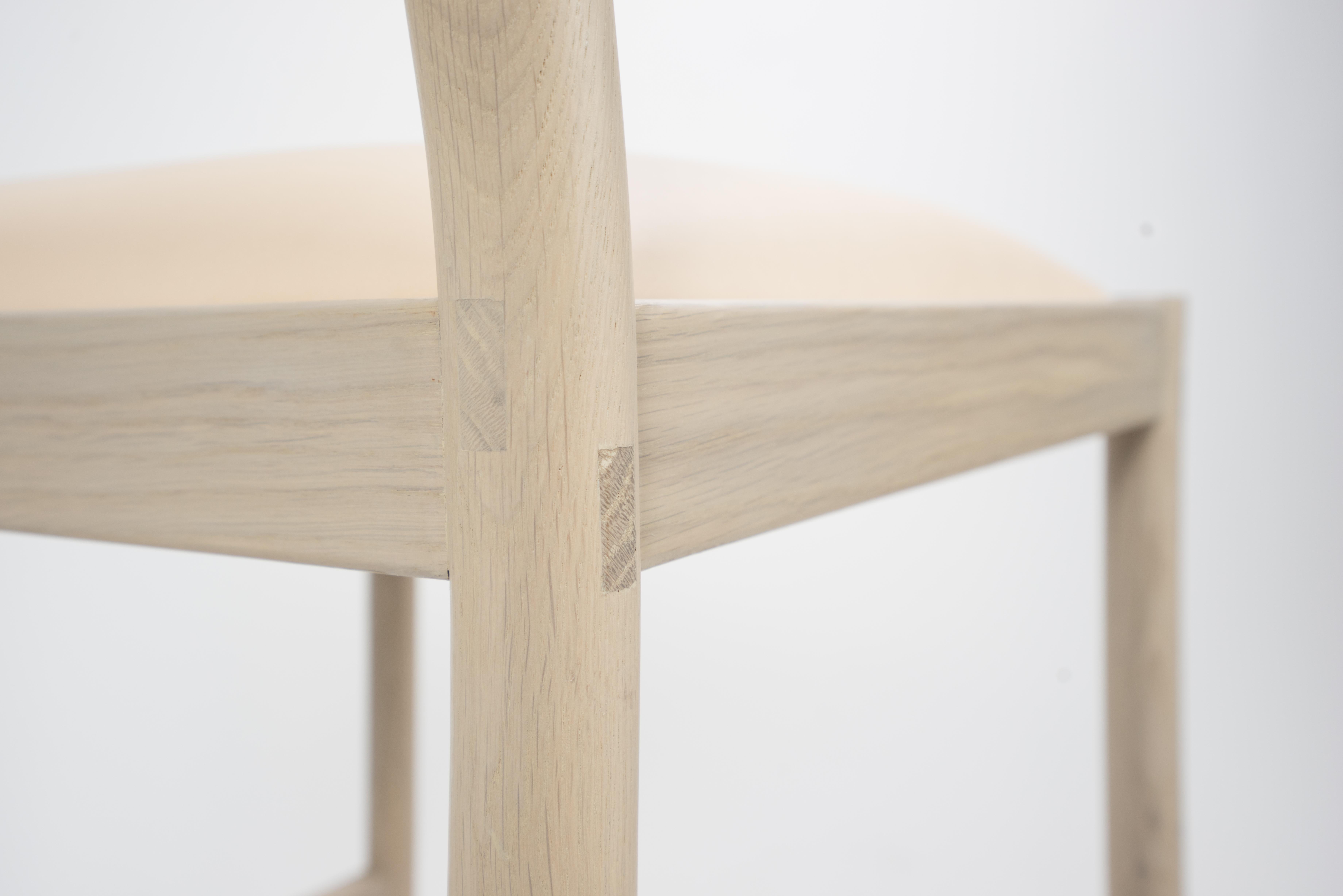 Carob Bar Stool by Sun at Six, Nude Minimalist Stool in Oak Wood and Leather In New Condition For Sale In San Jose, CA