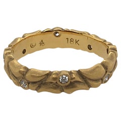CAROL ACKERMAN Eight .12 Ct Diamonds Surrounding Gold Carved Leaf Wedding Ring