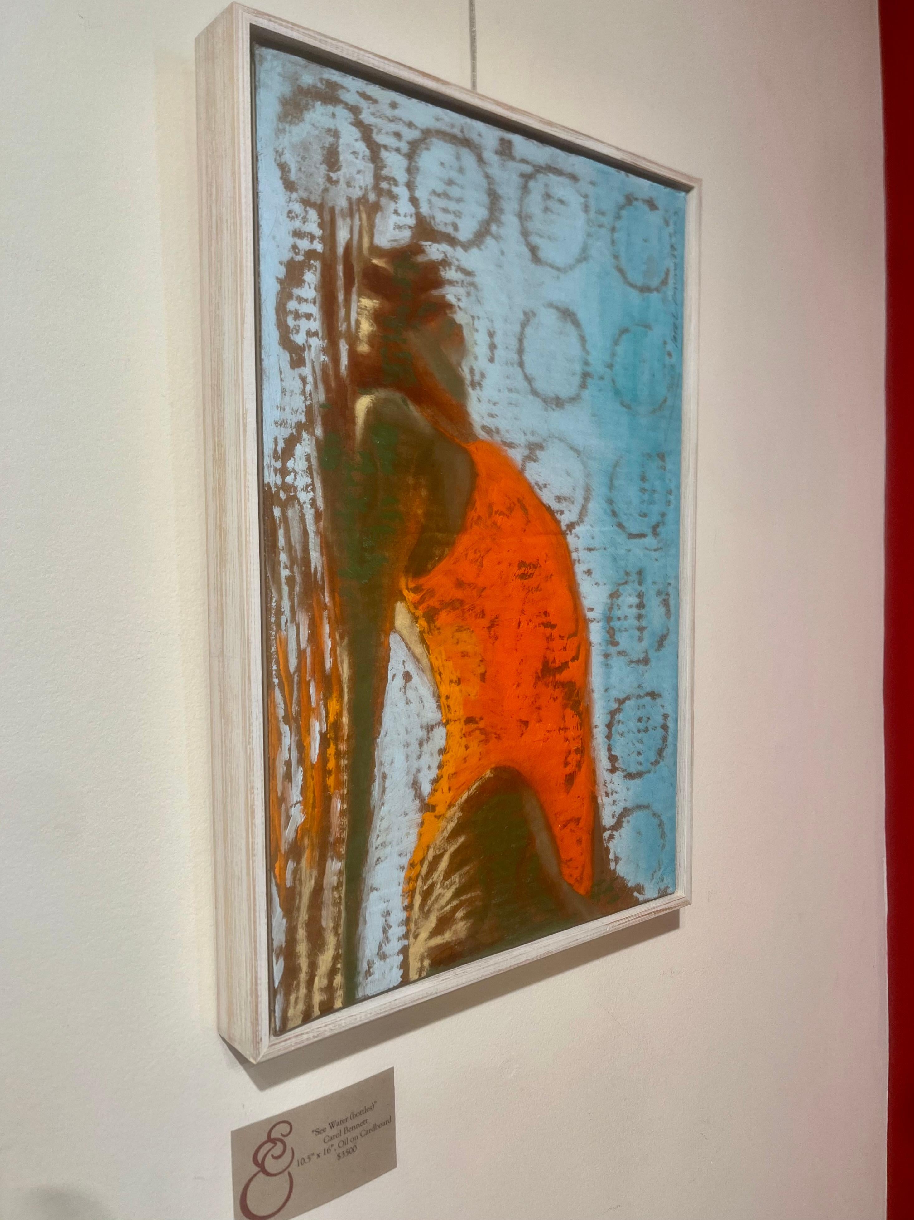 « See Water (Bottles) - Peinture à l'huile d'une femme nageant sous l'eau avec un costume rouge - Gris Figurative Painting par Carol Bennett