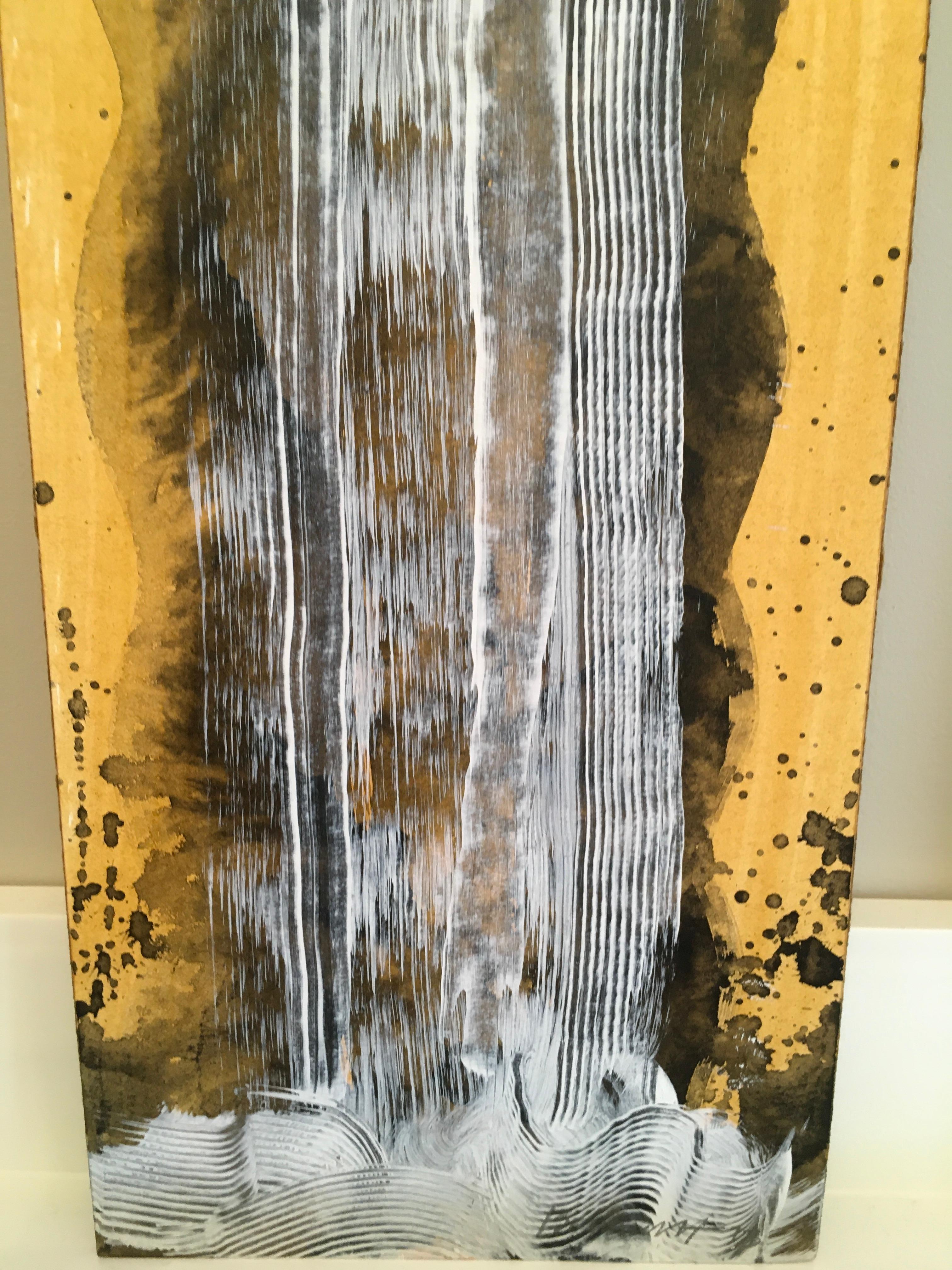 Aquarelle Duet 1, eau, or, blanc, flottant, acrylique, huile, peinture, non encadrée - Painting de Carol Bennett