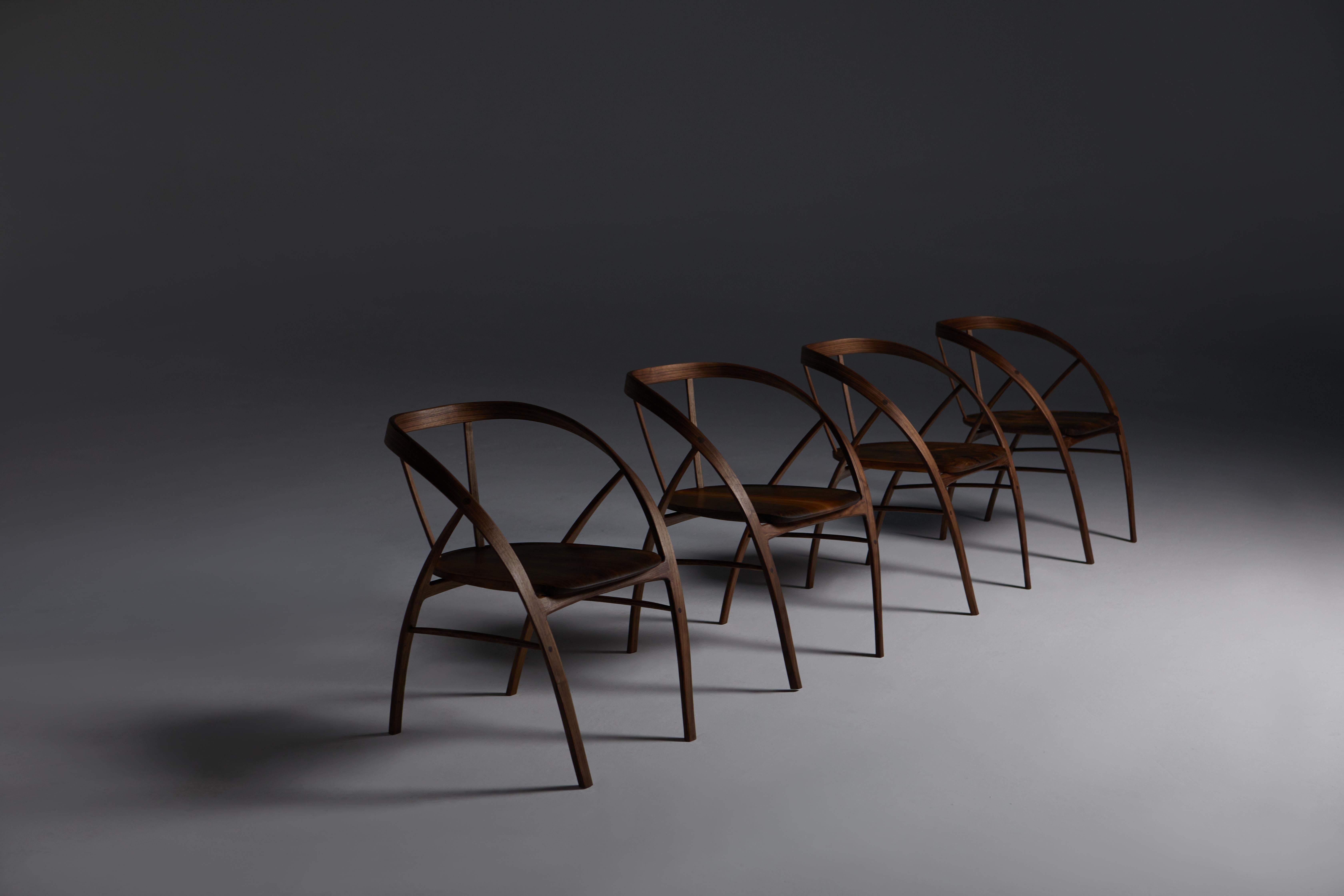 English The Carol Dining Chair in Bent Wood with book-matched seat by Jonathan Field For Sale