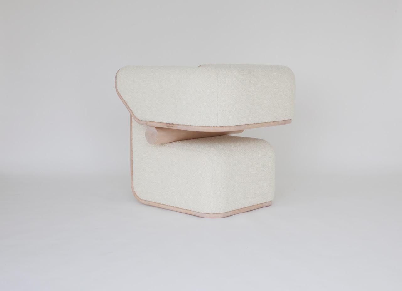 Tissu d'ameublement Carol Egan, Fauteuil sculptural Zephyr White, sculpté à la main, États-Unis, 2021 en vente