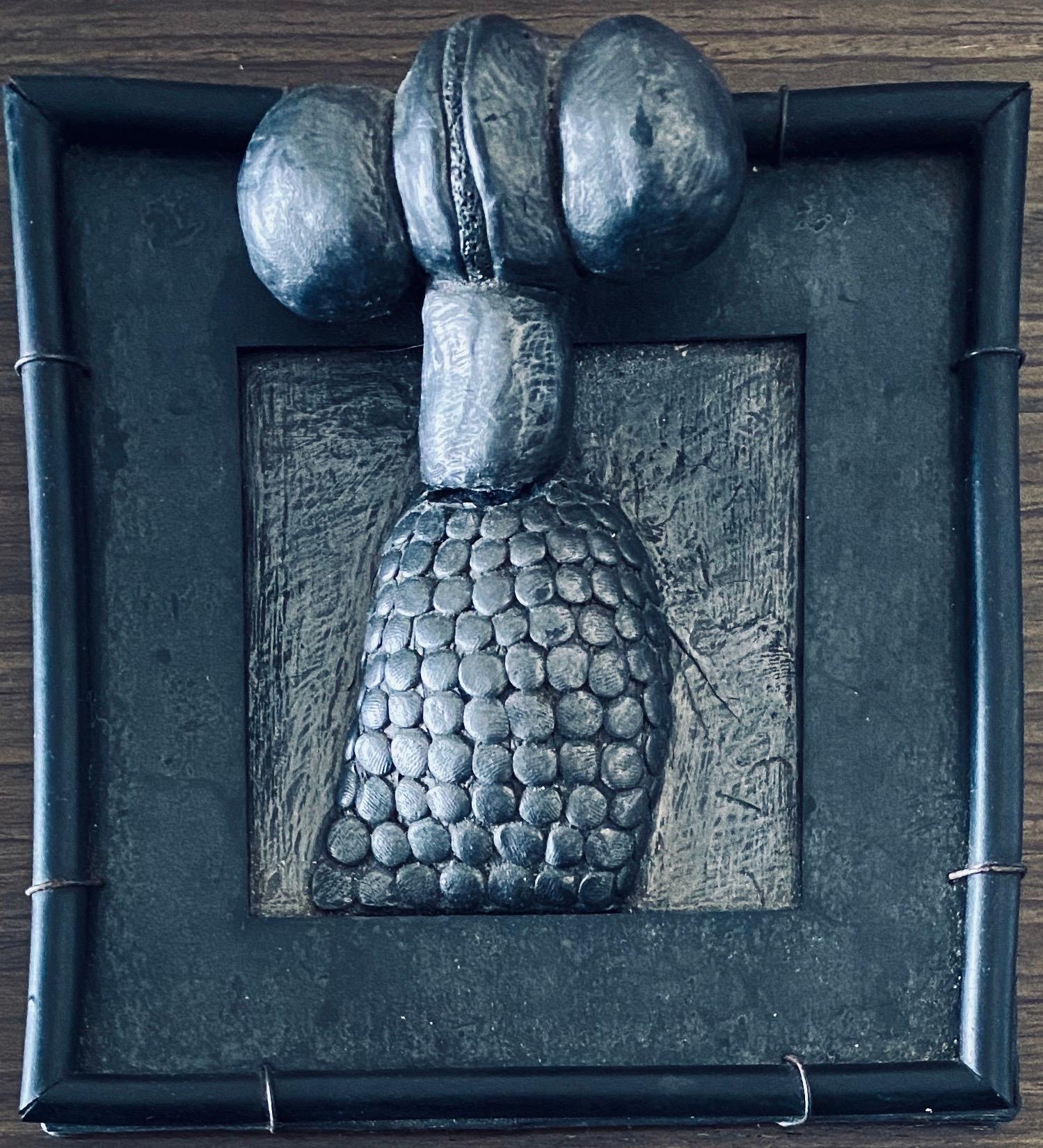 Scultura da parete astratta a tecnica mista Biomorfismo. L'artista di Miami Carol K. Brown in vendita 1