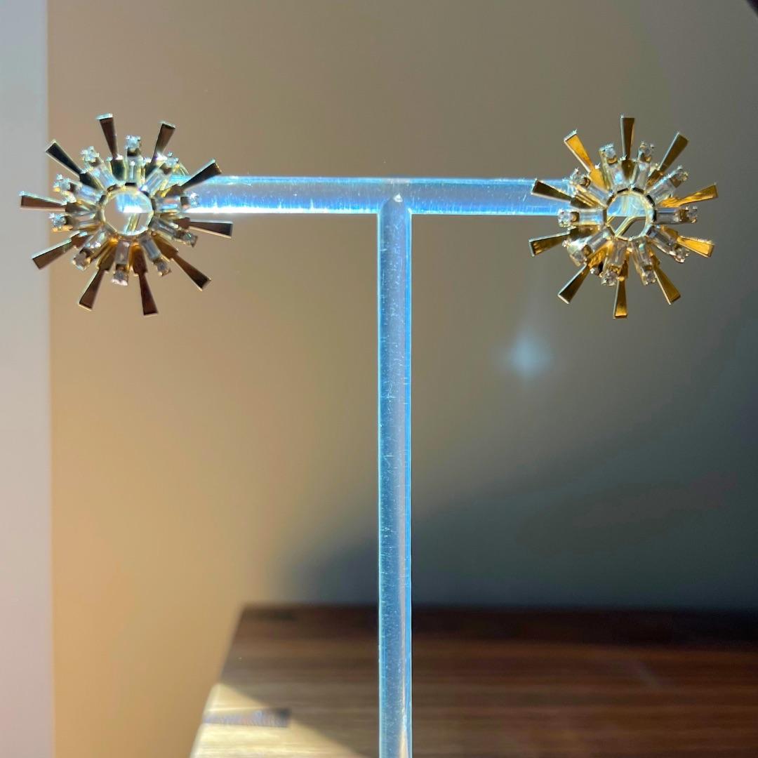 Carol Kauffmann Baguette Set Colorless Diamond and 18 Karat Gold Earrings For Sale 2