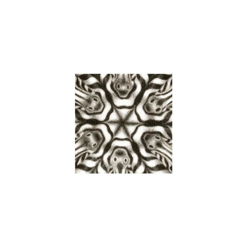 Zebragramm (ein stilisiertes, kreisförmiges Design, das durch wiederholte Bilder eines Zebras entsteht) – Print von Carol Wax