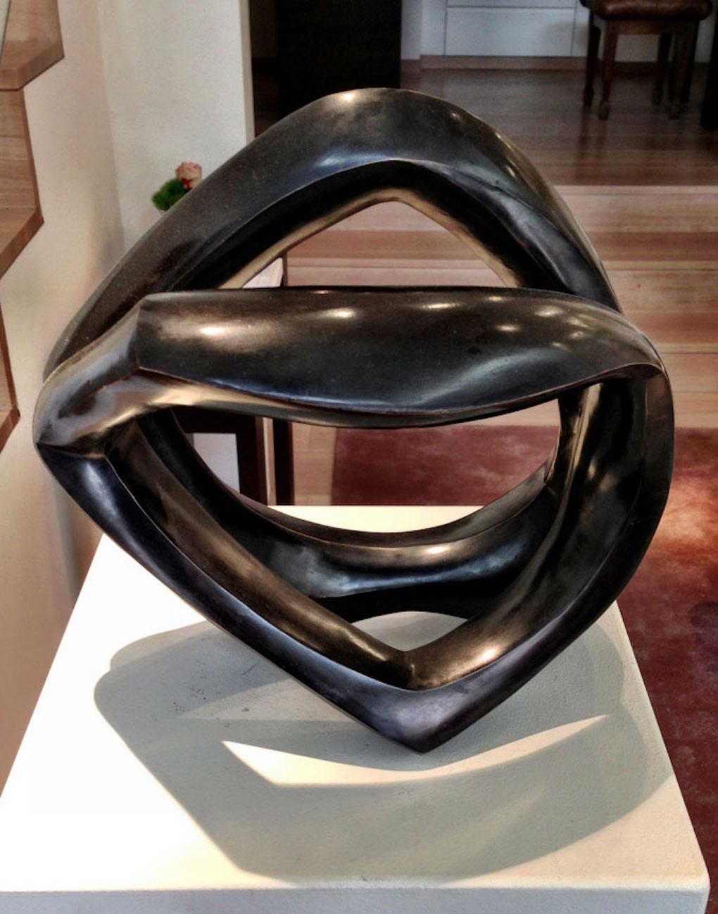 Scultura nera in bronzo 'O.T. 2' di Carola Eggeling, bronzo patinato