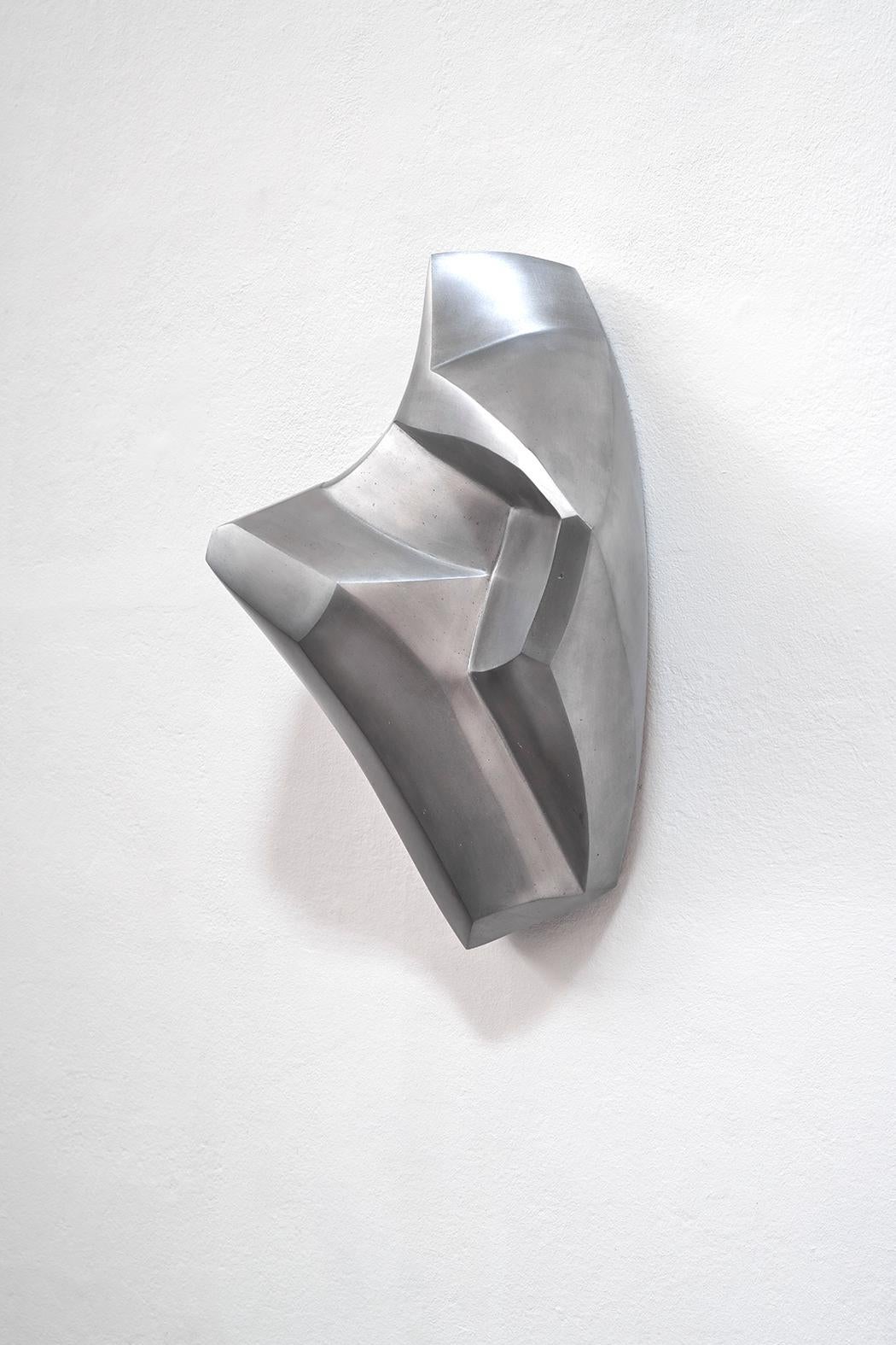 Skulpturen „Wandobjekt“ von Carola Eggeling, Bronze und Aluminium im Angebot 3