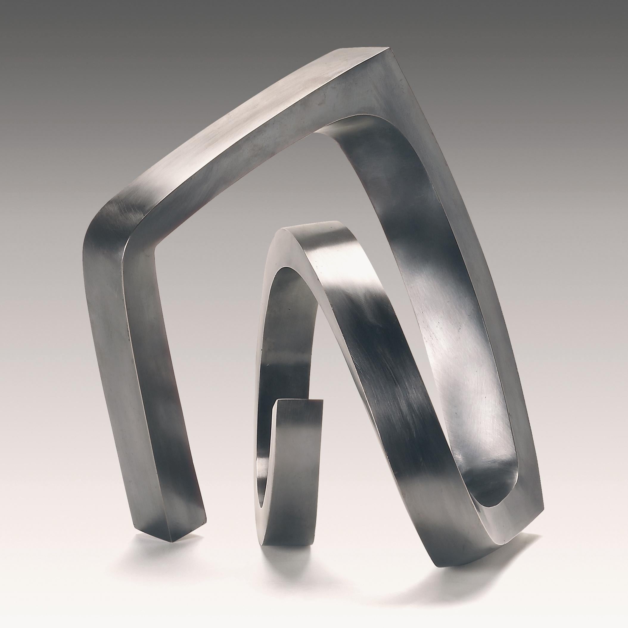 Scultura in argento 'Curva II' di Carola Eggeling in vendita 1
