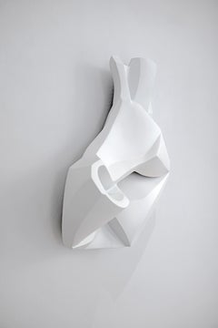 Sculpture murale blanche 'Wandobjekt 04/21' de Carola Eggeling, en aluminium laqué