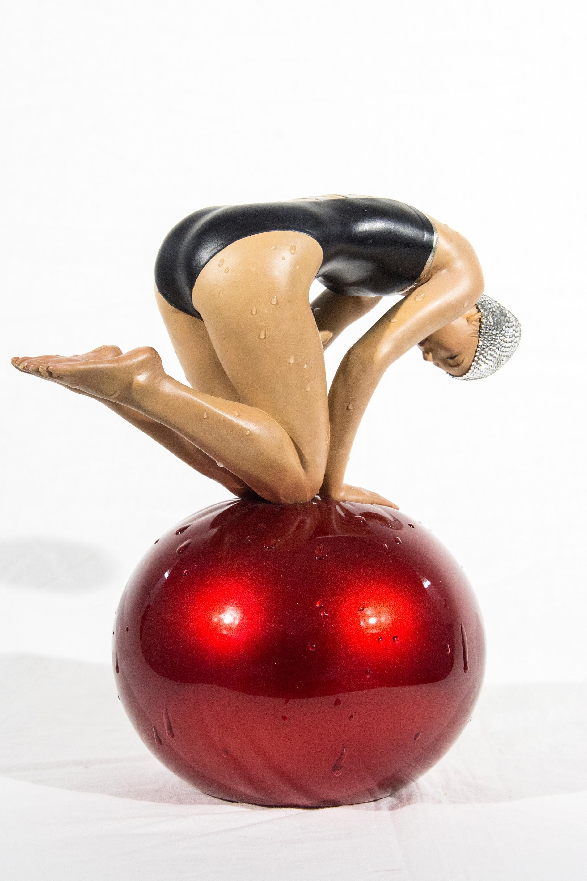 Miniature Quan with Red Ball and Swarovski Crystal Cap 16/28 1