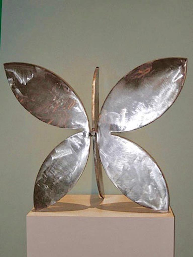 Carole Eisner Abstract Sculpture - What Knot, three foot abstract steel sculpture