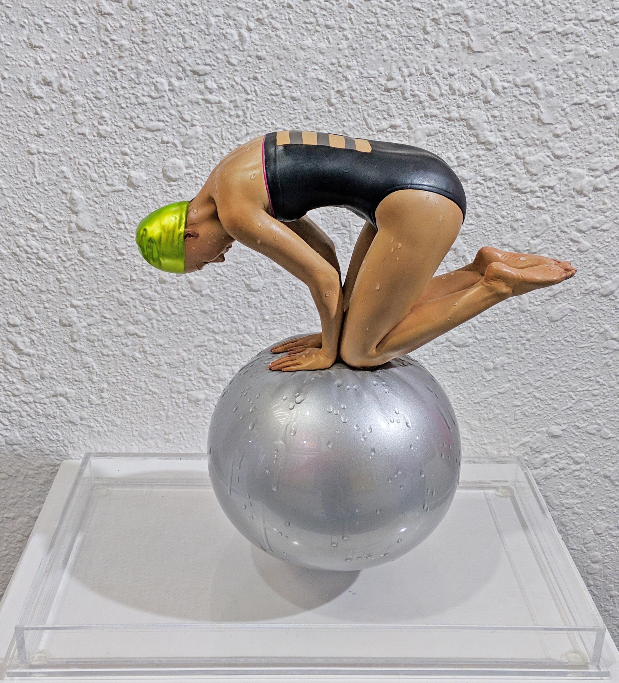 MINIATURE QUAN (GREEN CAP) - Gray Still-Life Sculpture by Carole Feuerman
