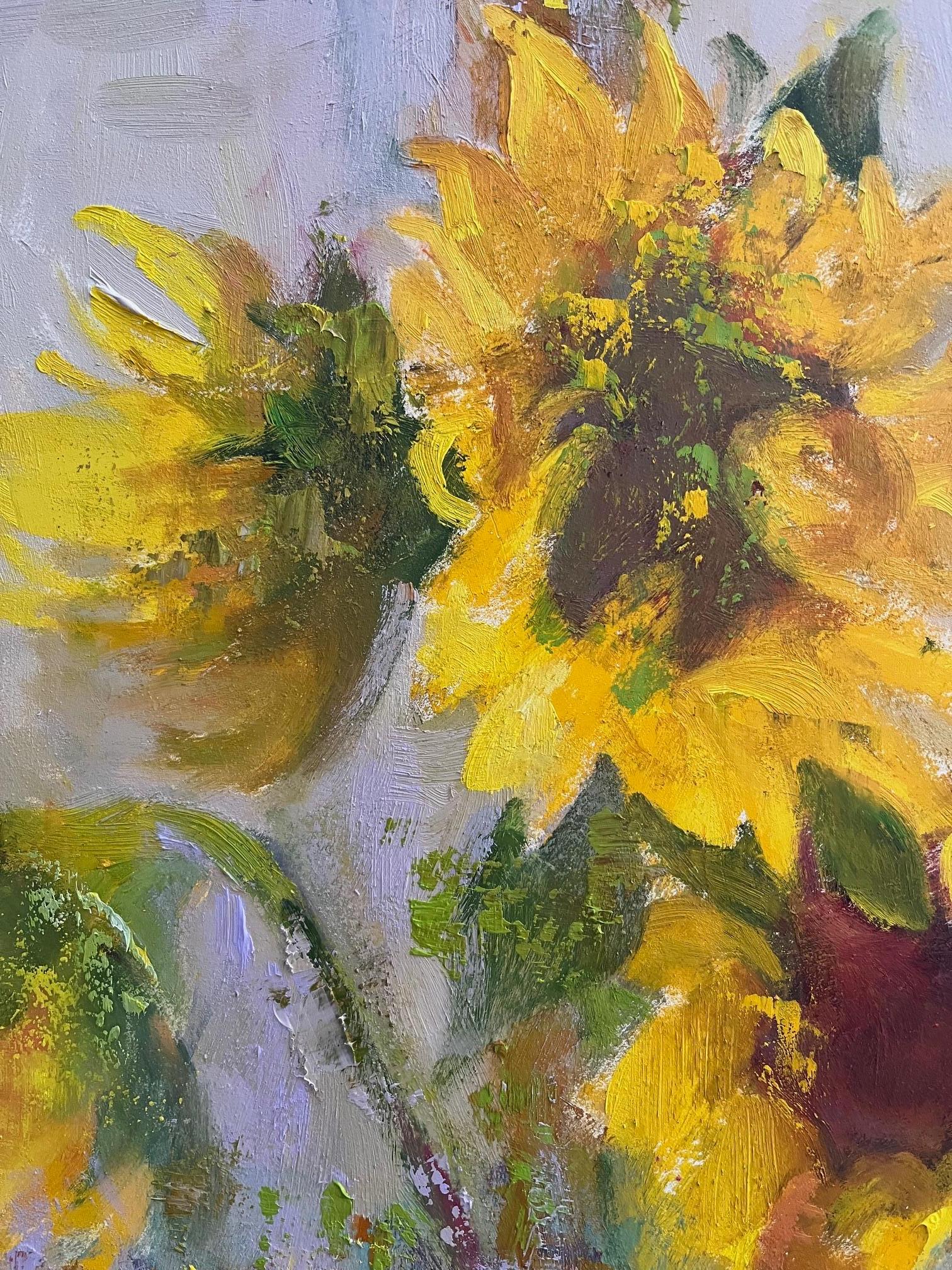September Sonnenblumen (Braun), Still-Life Painting, von Carole Garland