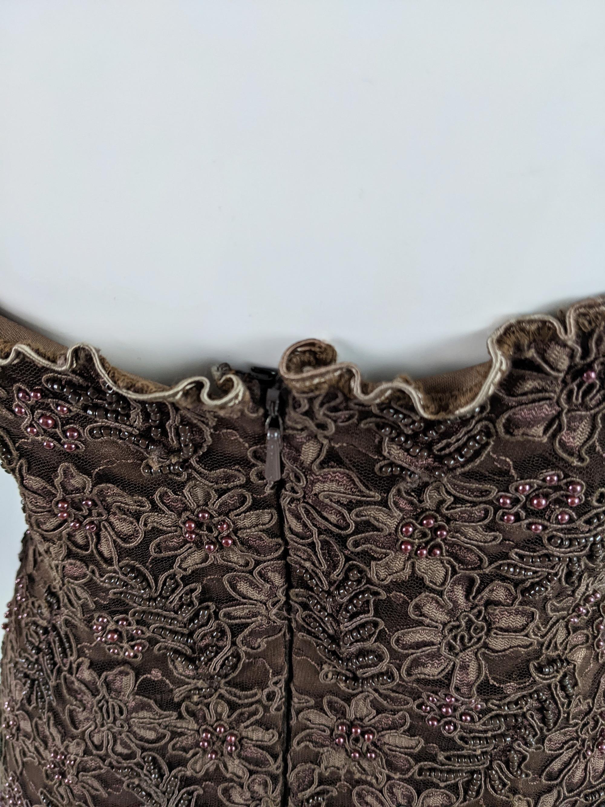 Carole Lee Vintage Sexy Deep Plunge Brown Beaded Halter Neck Evening Gown Dress For Sale 3