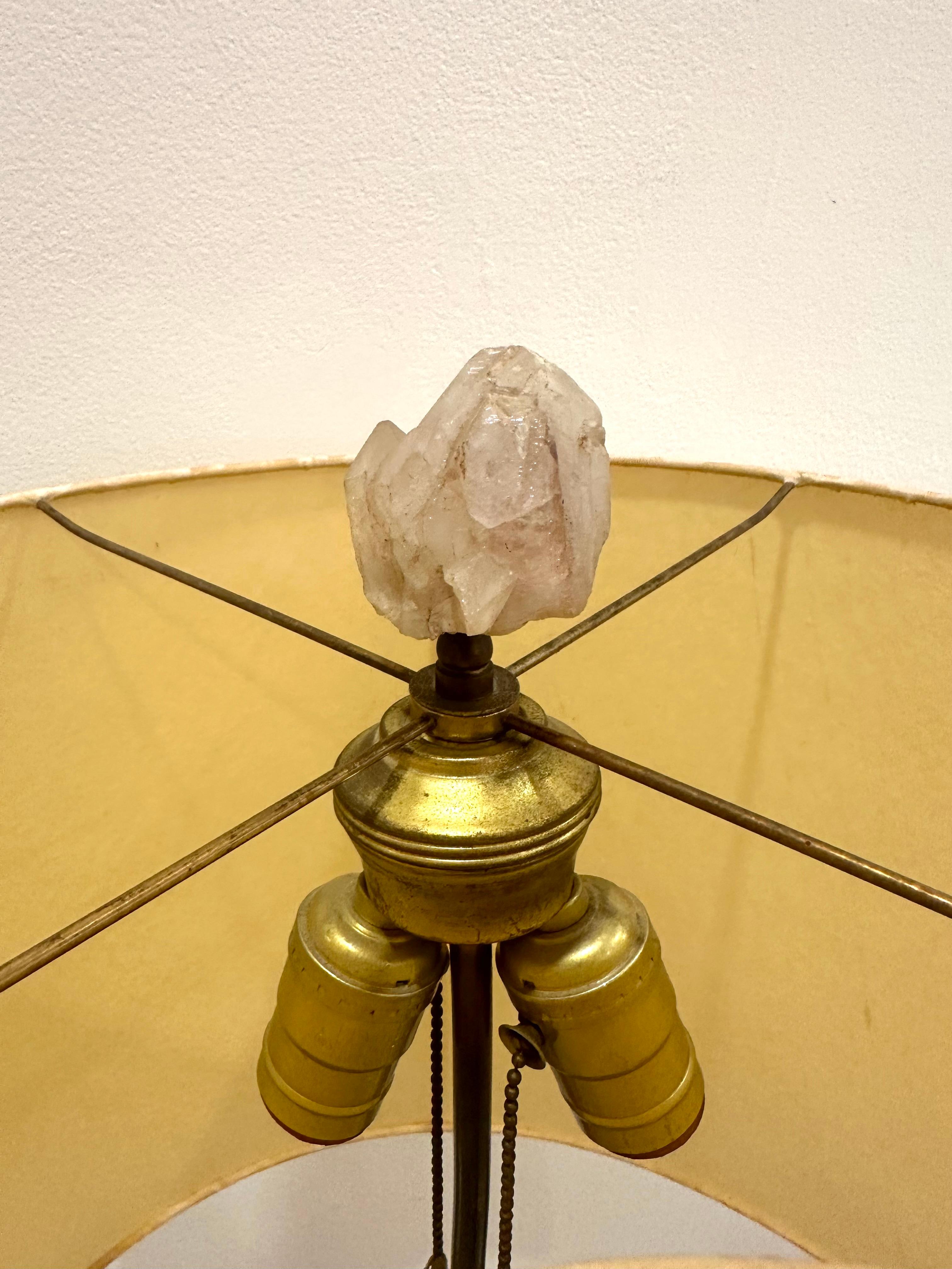 Lampe de bureau Carole Stupell en spécimen de cristal de quartz en vente 1