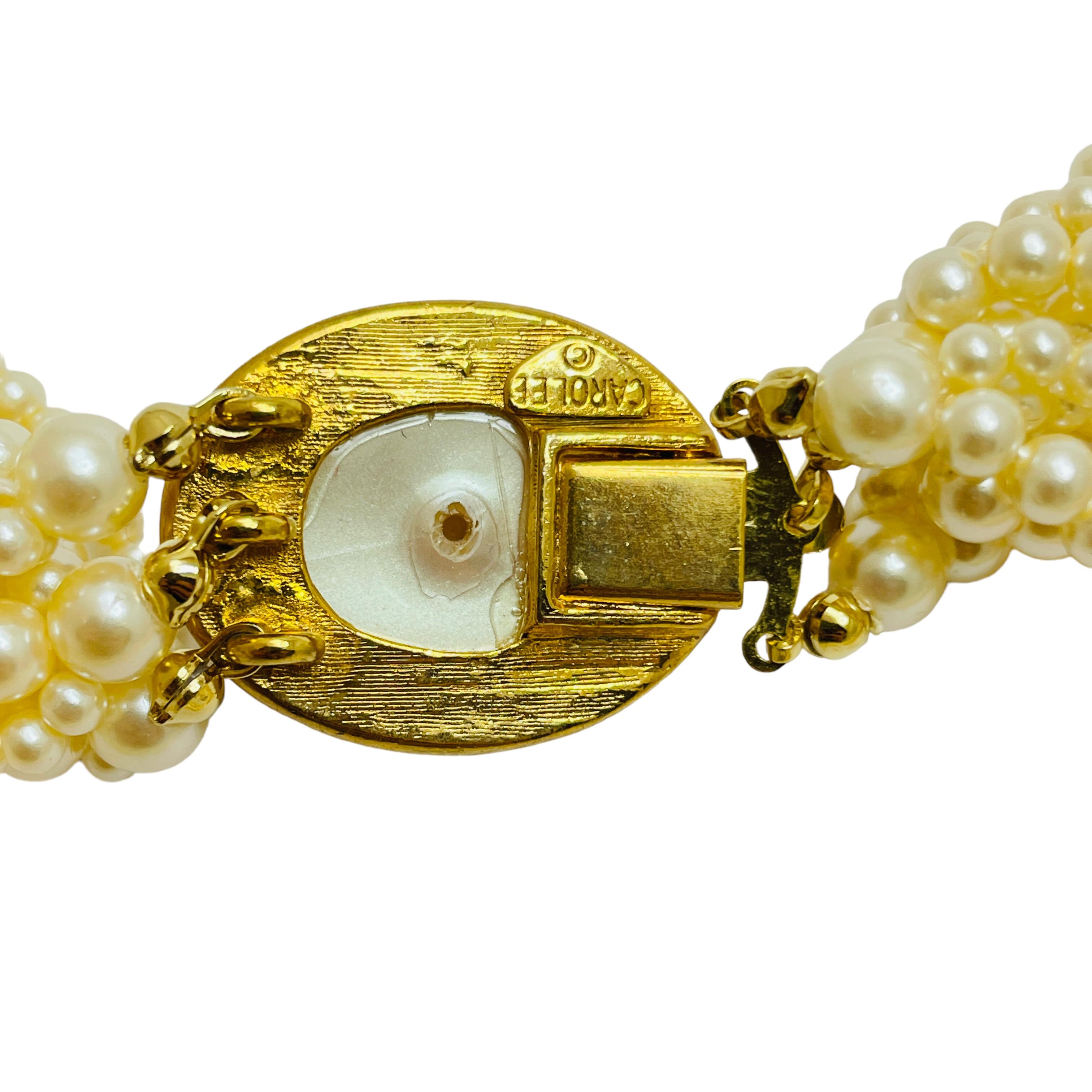 Carolee, collana firmata in oro con perle finte, a più fili In condizioni buone in vendita a Palos Hills, IL