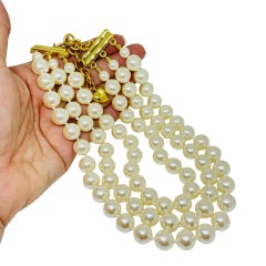 CAROLEE collar de diseño firmado vintage de perlas de imitación en tono dorado de varias vueltas