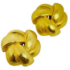 CAROLEE vintage tono oro perlas de imitación etrusca diseñador clip en pendientes