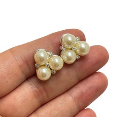 CAROLEE vintage silver pearl rhinestone designer runway clip on earrings