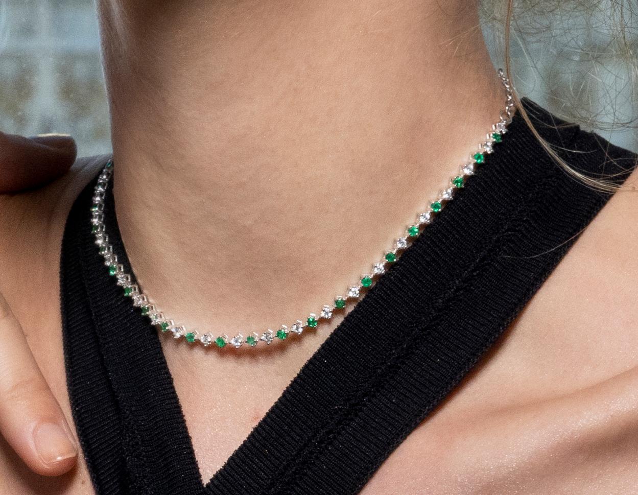 Carolina Choker, Diamond and Emerald Necklace In New Condition For Sale In New York, NY