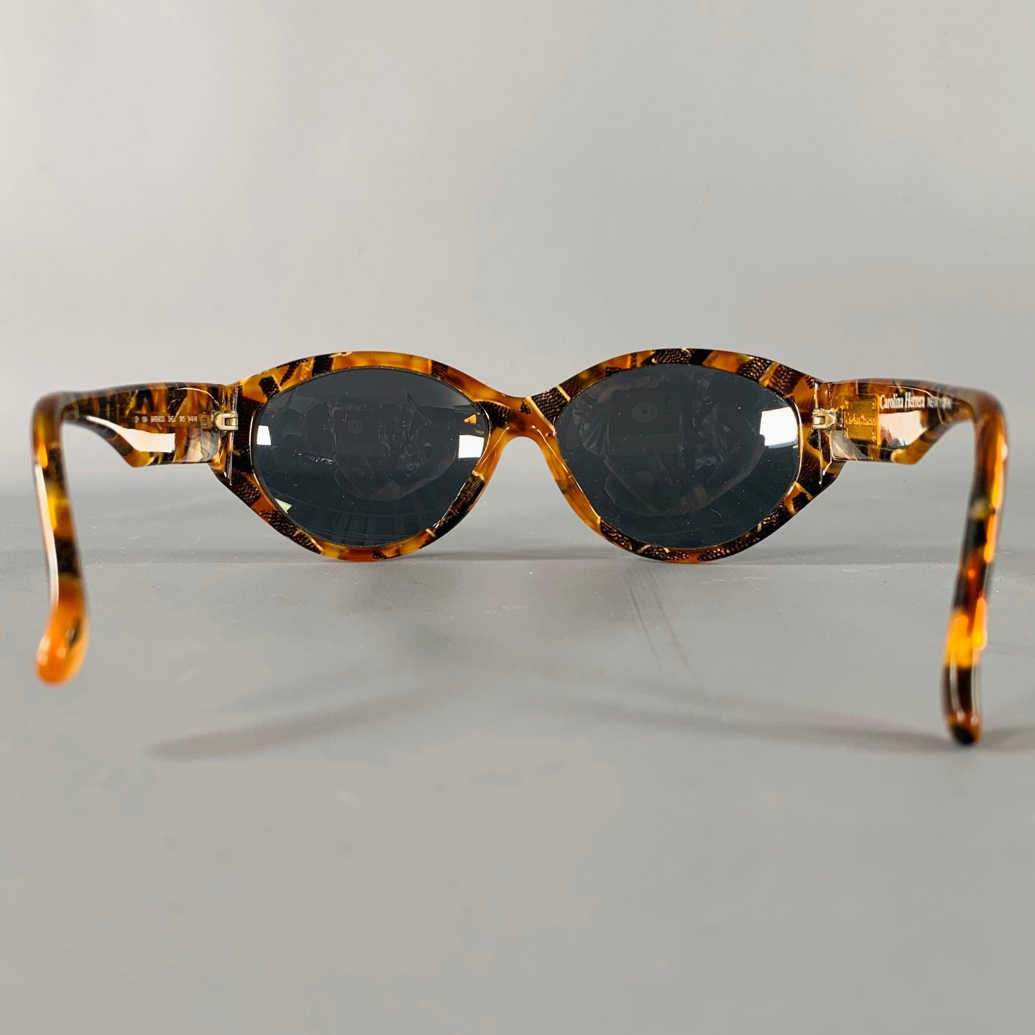 Black CAROLINA HERRERA -Barbados Shell- Brown Beige Tortoiseshell Acetate Frames For Sale