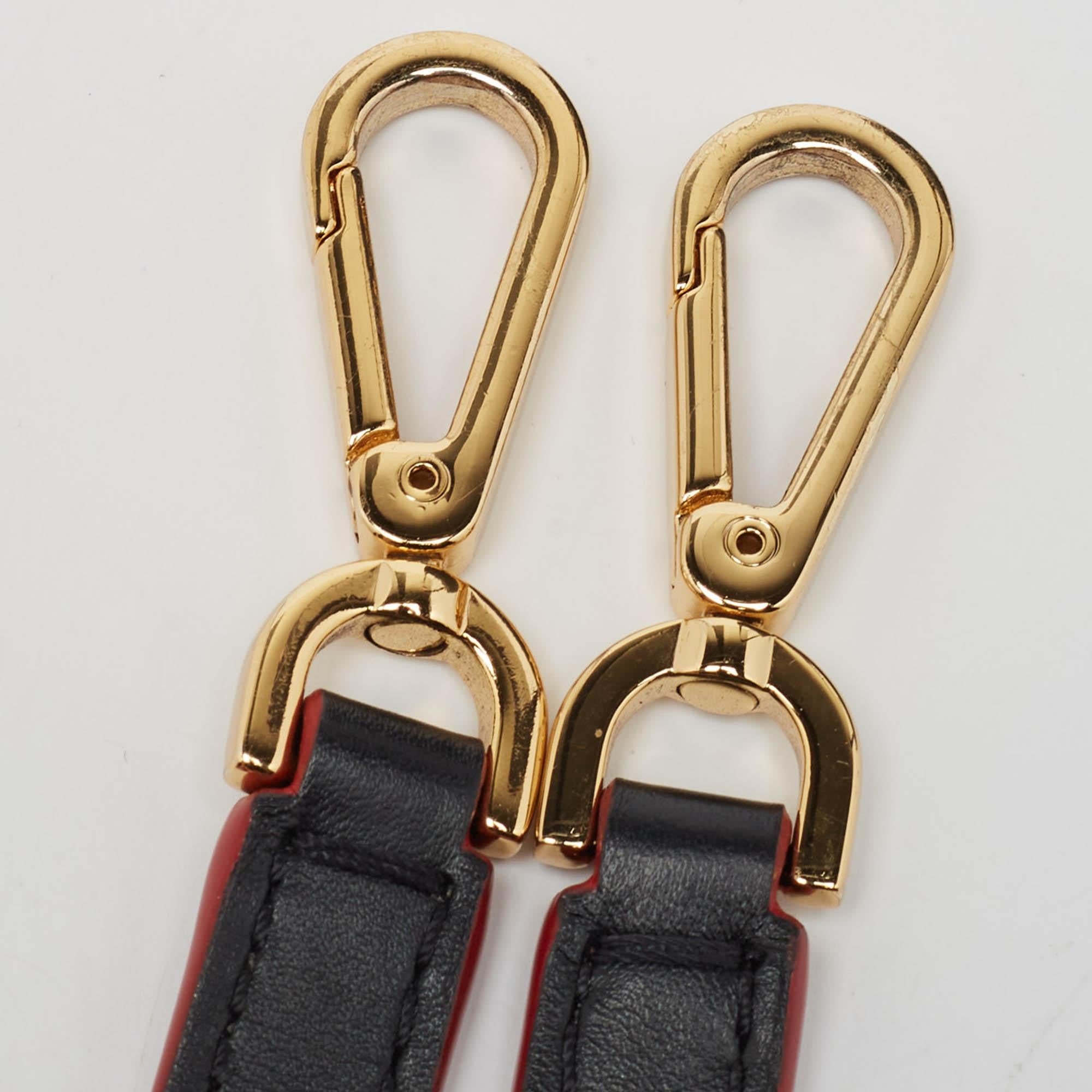 Carolina Herrera Bolso Camelot Mediano de Piel Repujada Negra 2