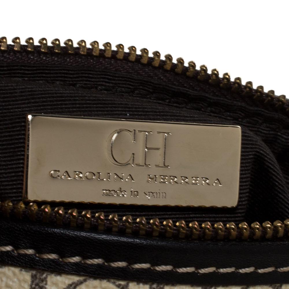 Carolina Herrera Black/Ivory Monogram Coated Canvas and Leather Crossbody Bag In Good Condition In Dubai, Al Qouz 2