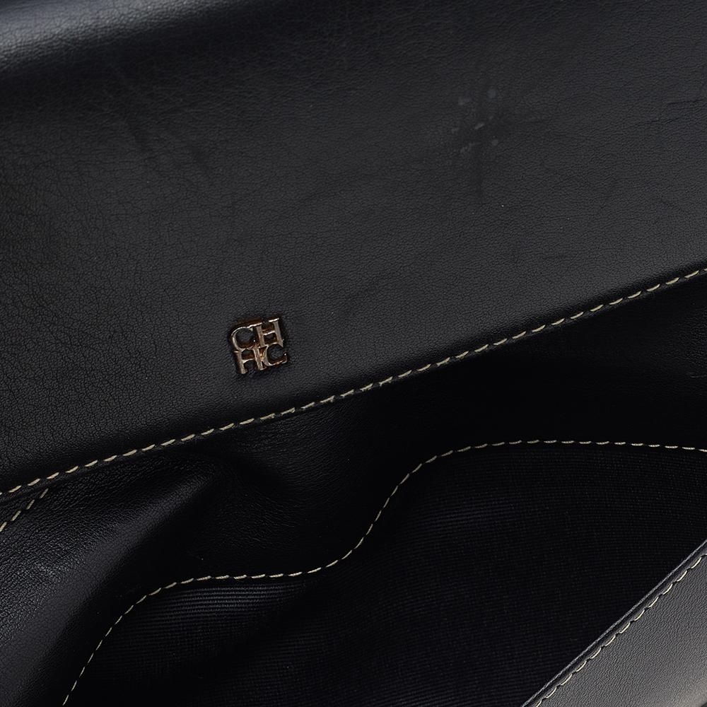 Carolina Herrera Black Leather Continental Wallet In Good Condition In Dubai, Al Qouz 2