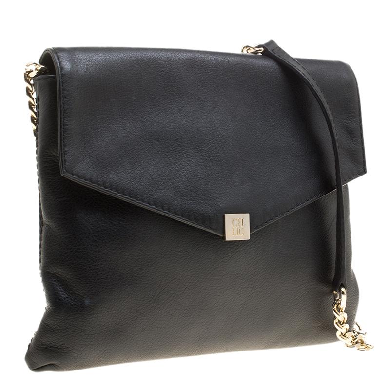 Carolina Herrera Black Leather Envelope Shoulder Bag In Good Condition In Dubai, Al Qouz 2