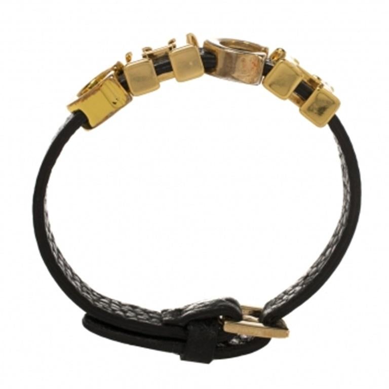 Carolina Herrera Black Leather Gold Tone Adriana Bracelet In Fair Condition For Sale In Dubai, Al Qouz 2